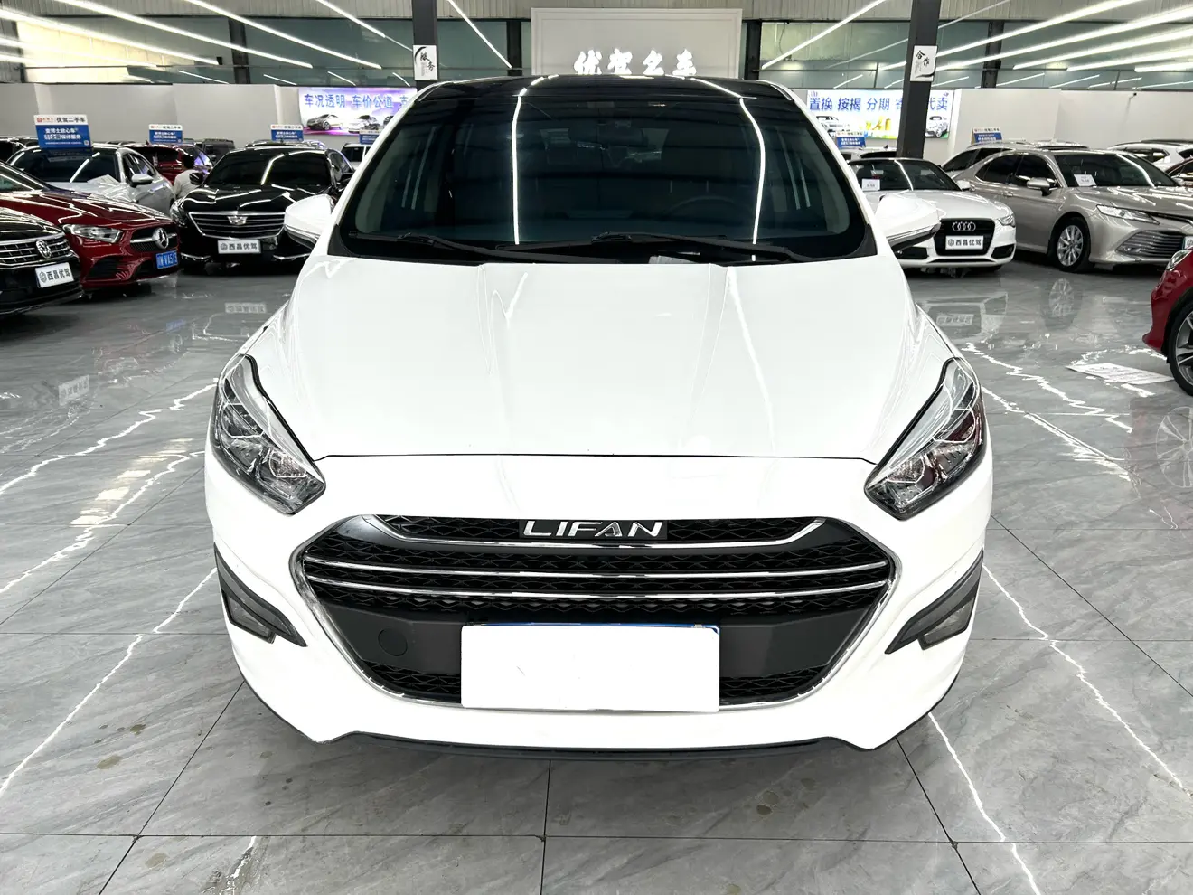 Lifan Xuanlang  из Китая