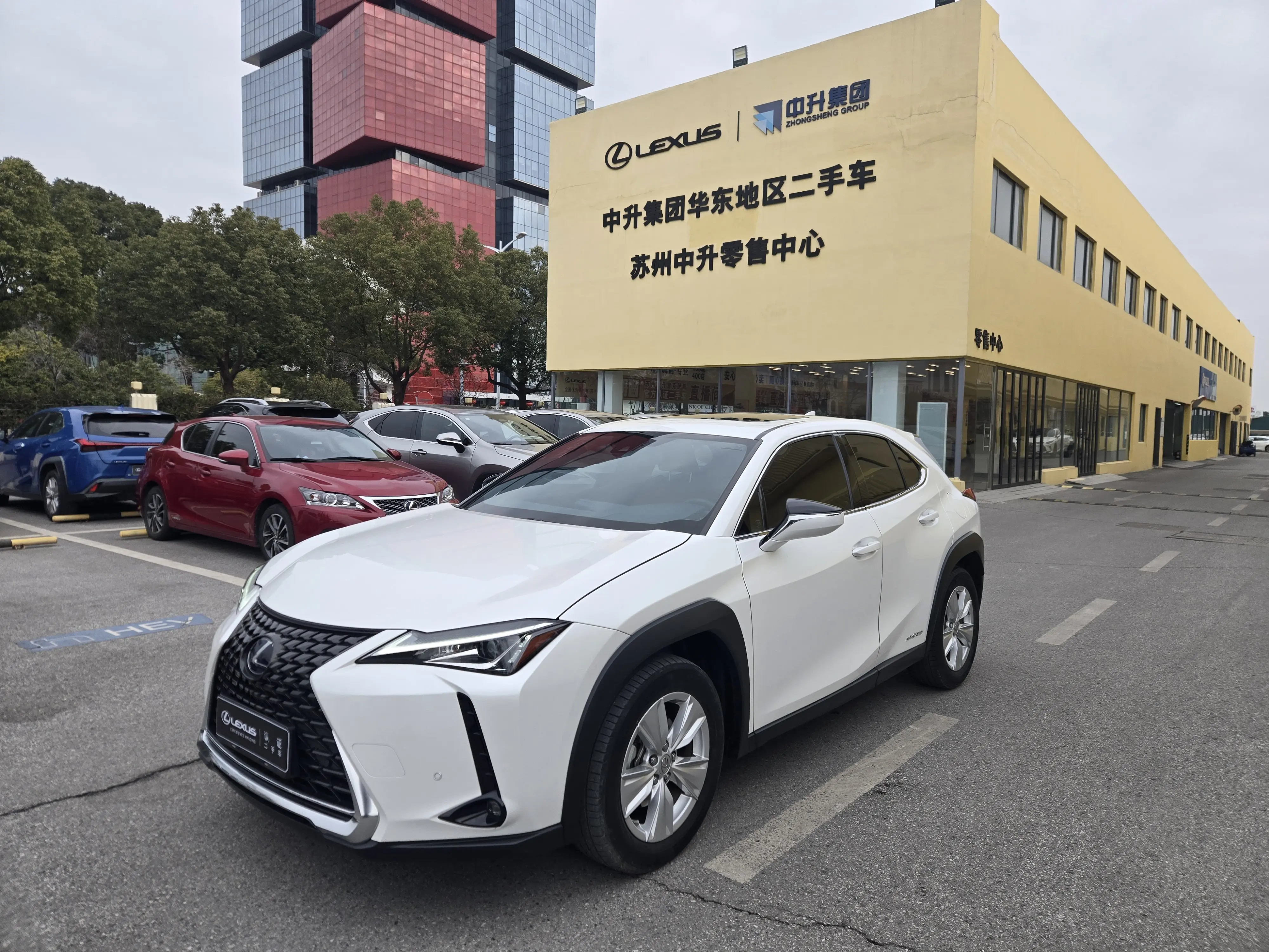 Lexus UX  из Китая