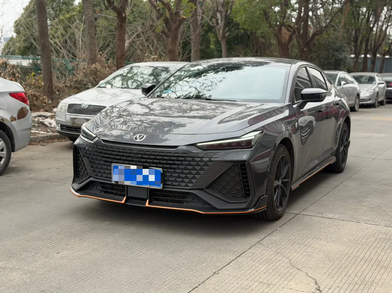 Changan UNI-V  из Китая