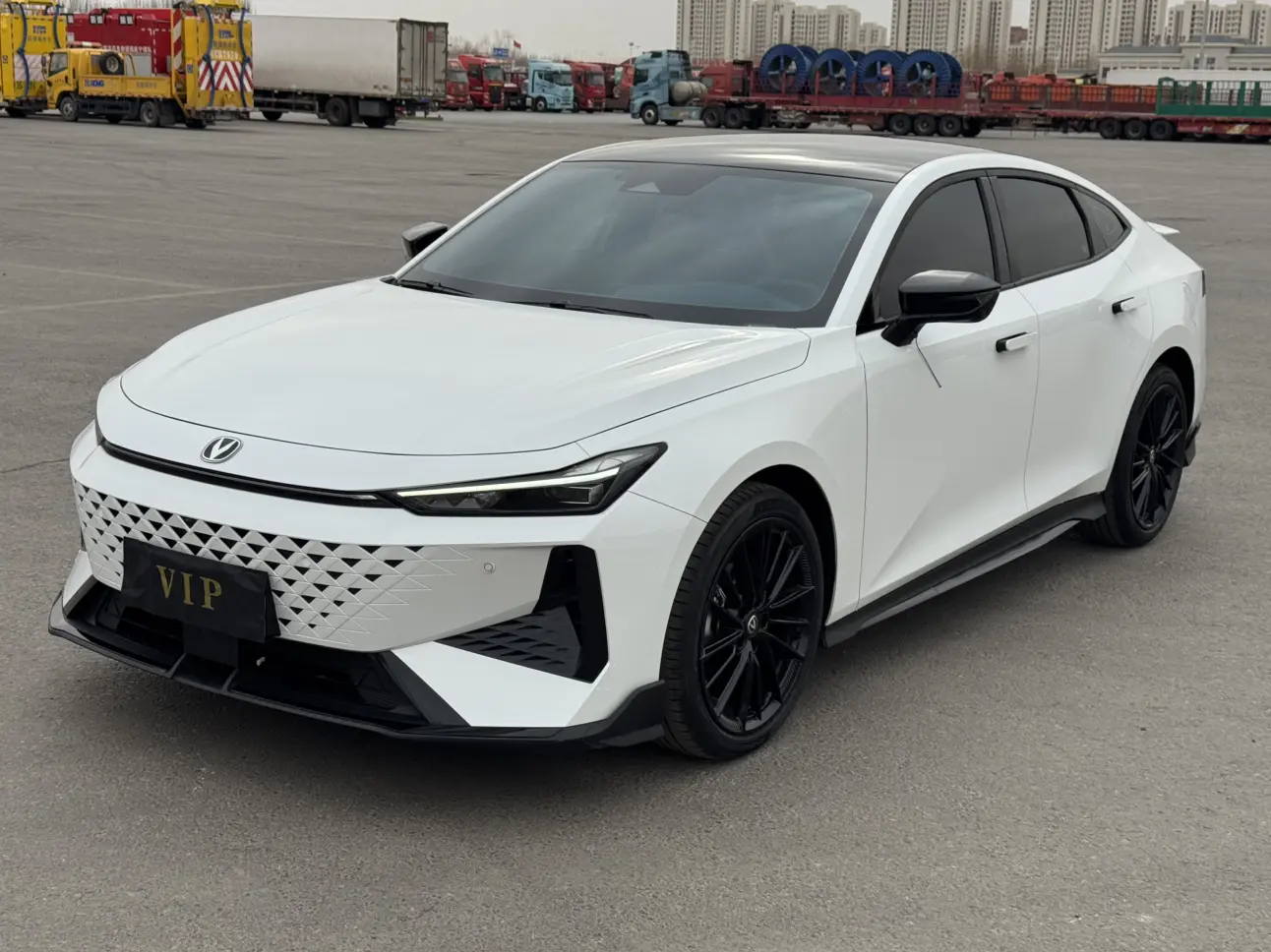 Changan UNI-V  из Китая