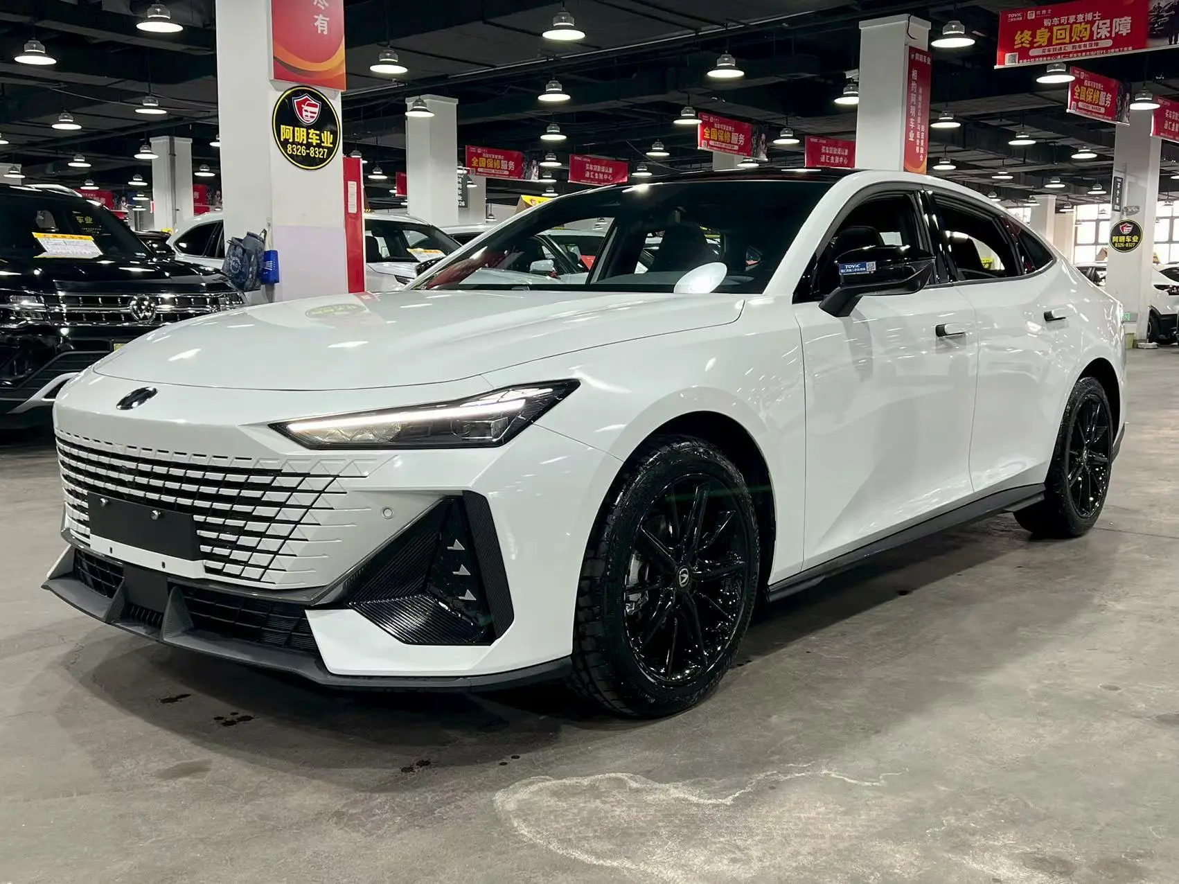 Changan UNI-V  из Китая