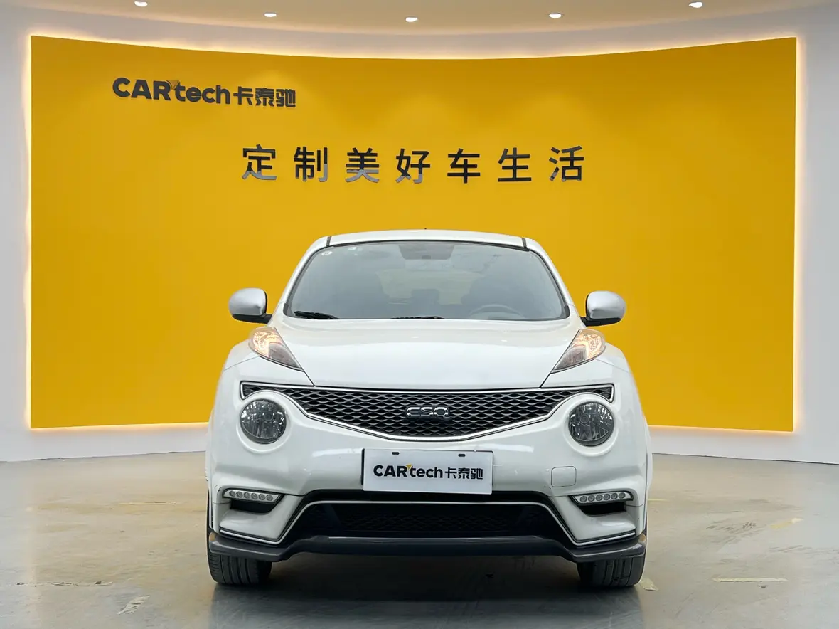 Infiniti ESQ  из Китая