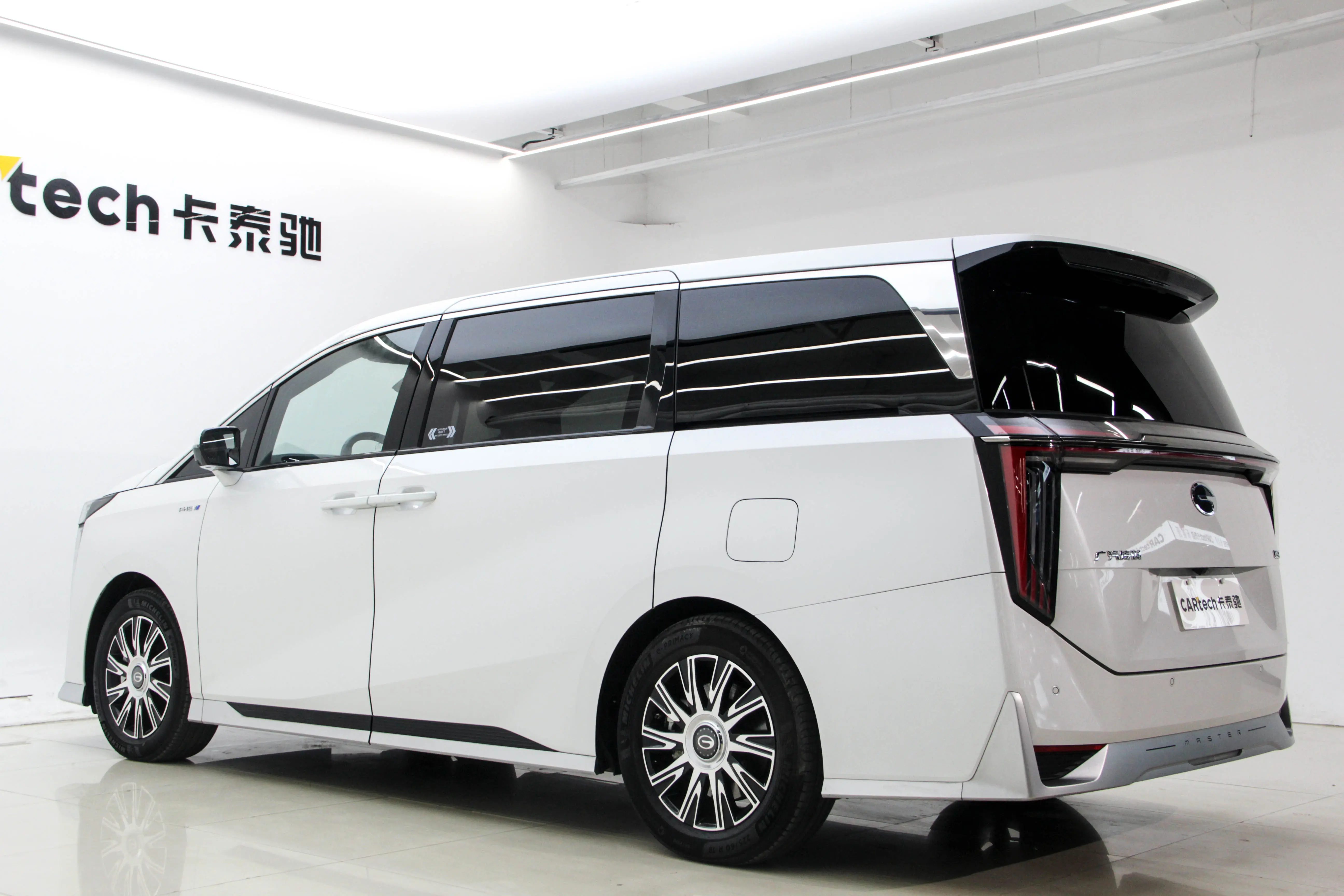 GAC Trumpchi E9 PHEV  из Китая