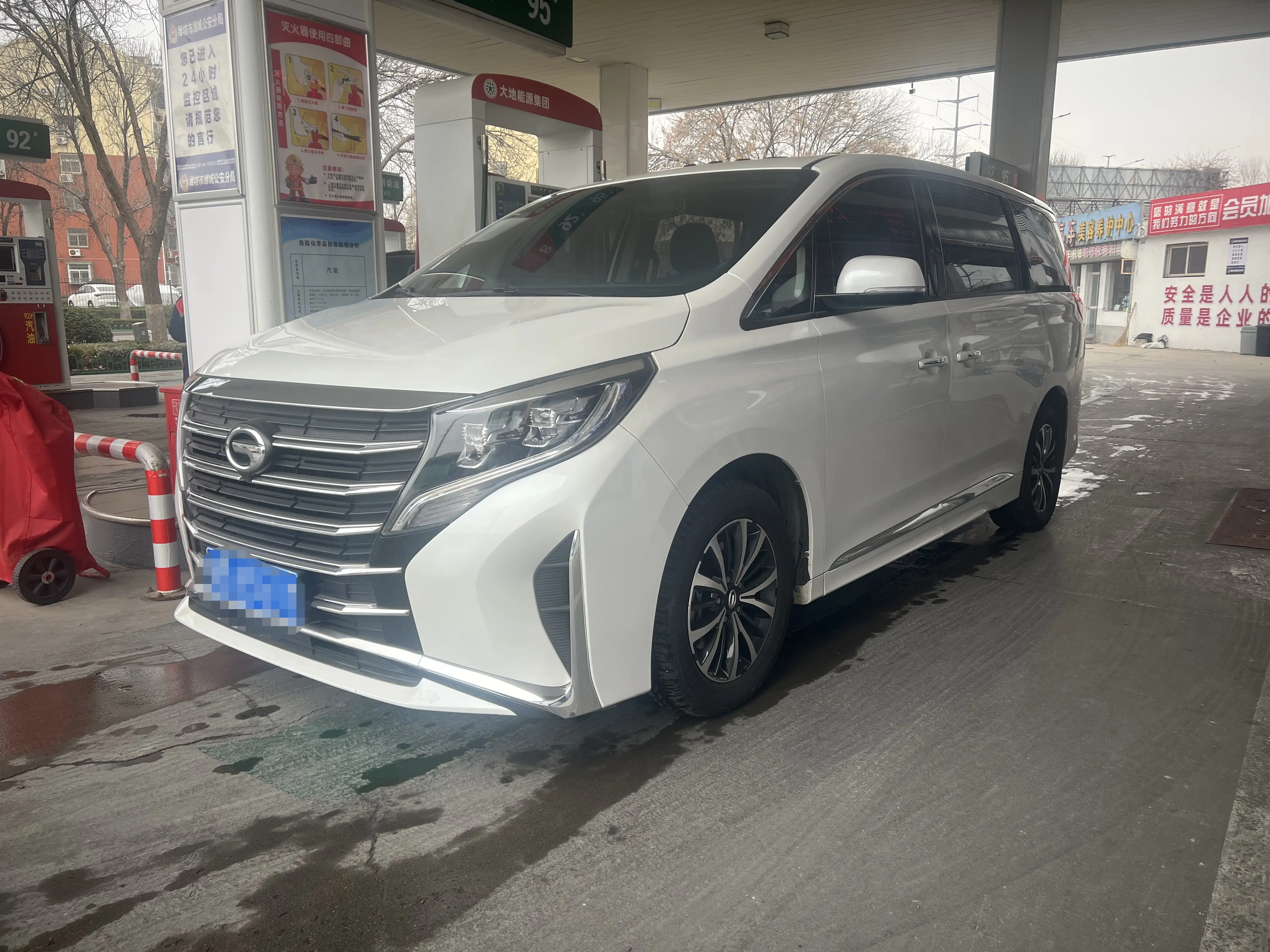 GAC Trumpchi M8  из Китая