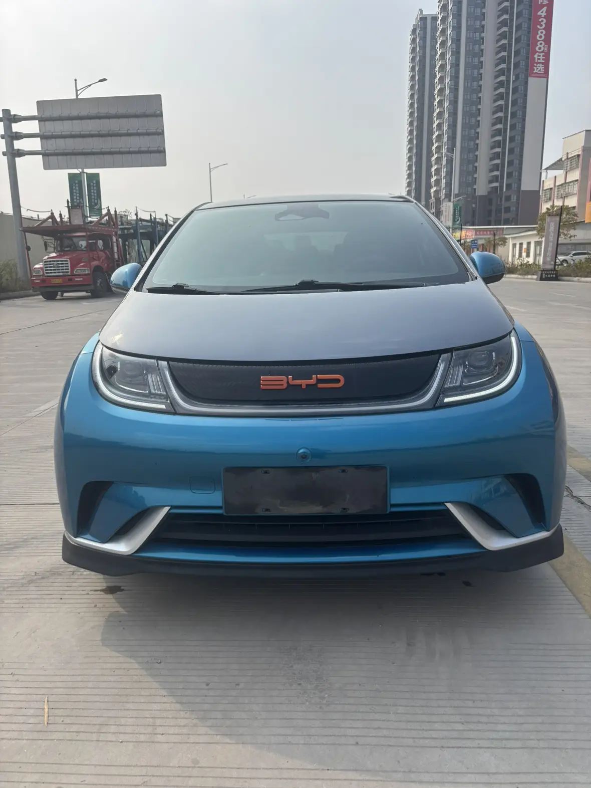 BYD Dolphin  из Китая