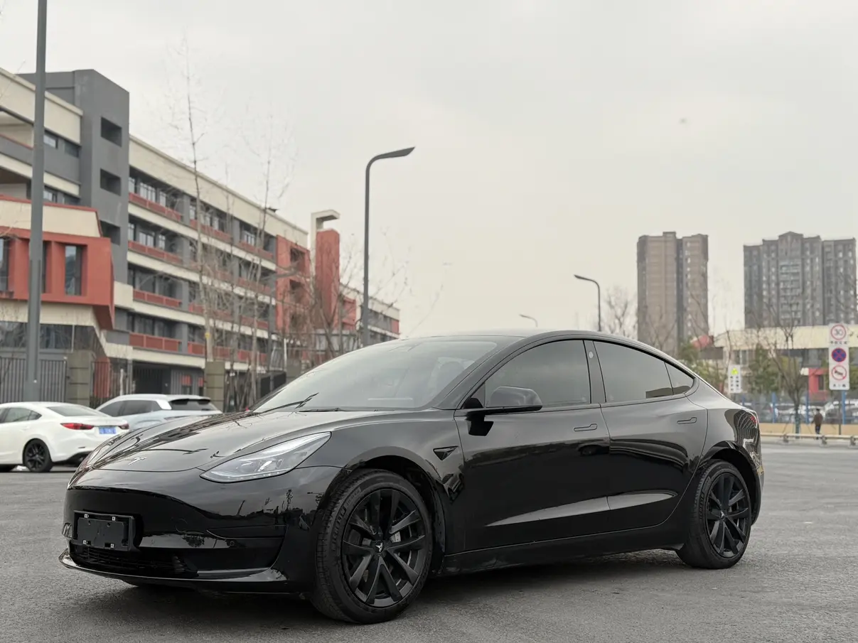 Tesla Model 3  из Китая