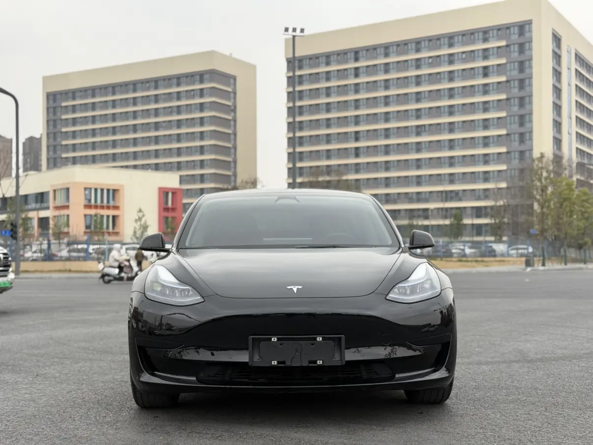 Tesla Model 3  из Китая