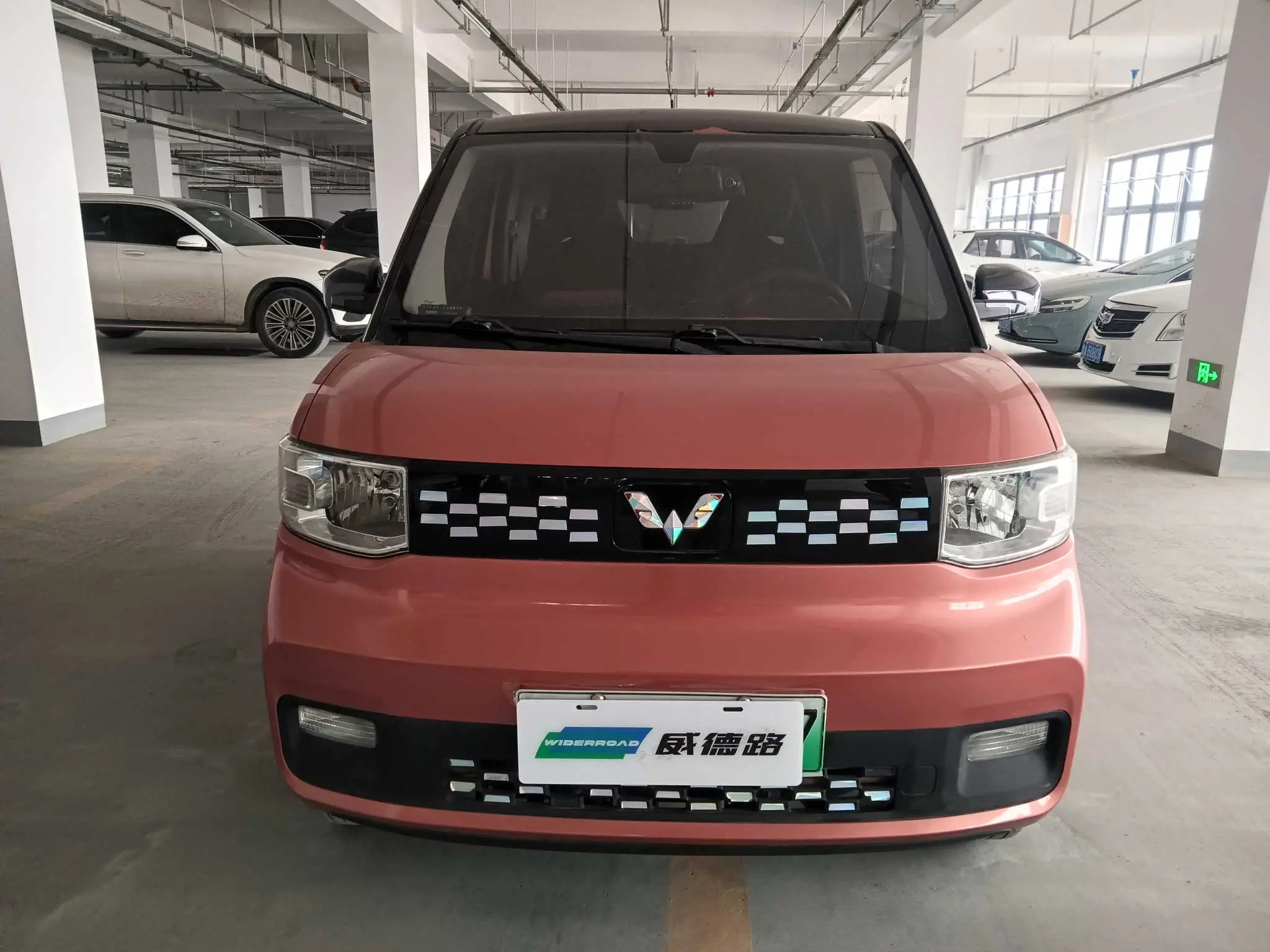 Wuling Hongguang MINIEV  из Китая