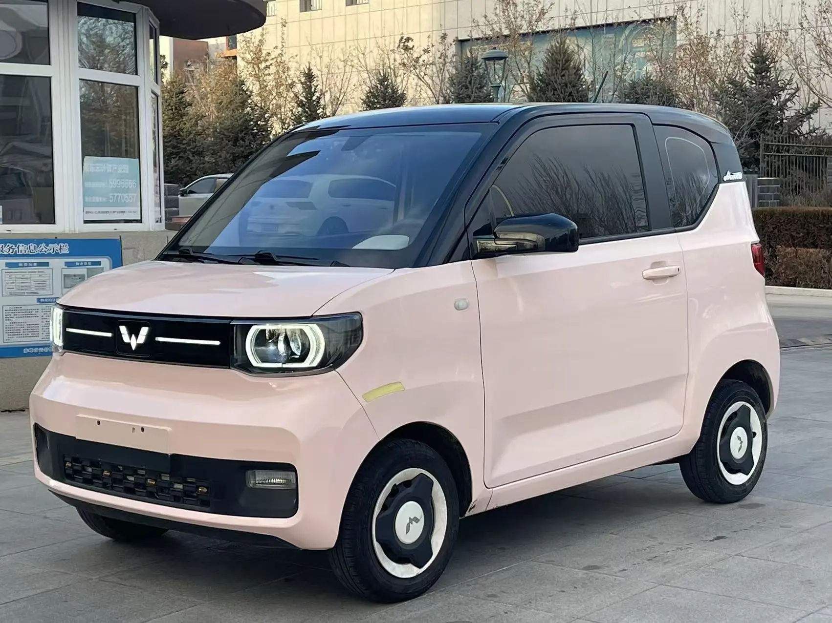 Wuling Hongguang MINIEV  из Китая
