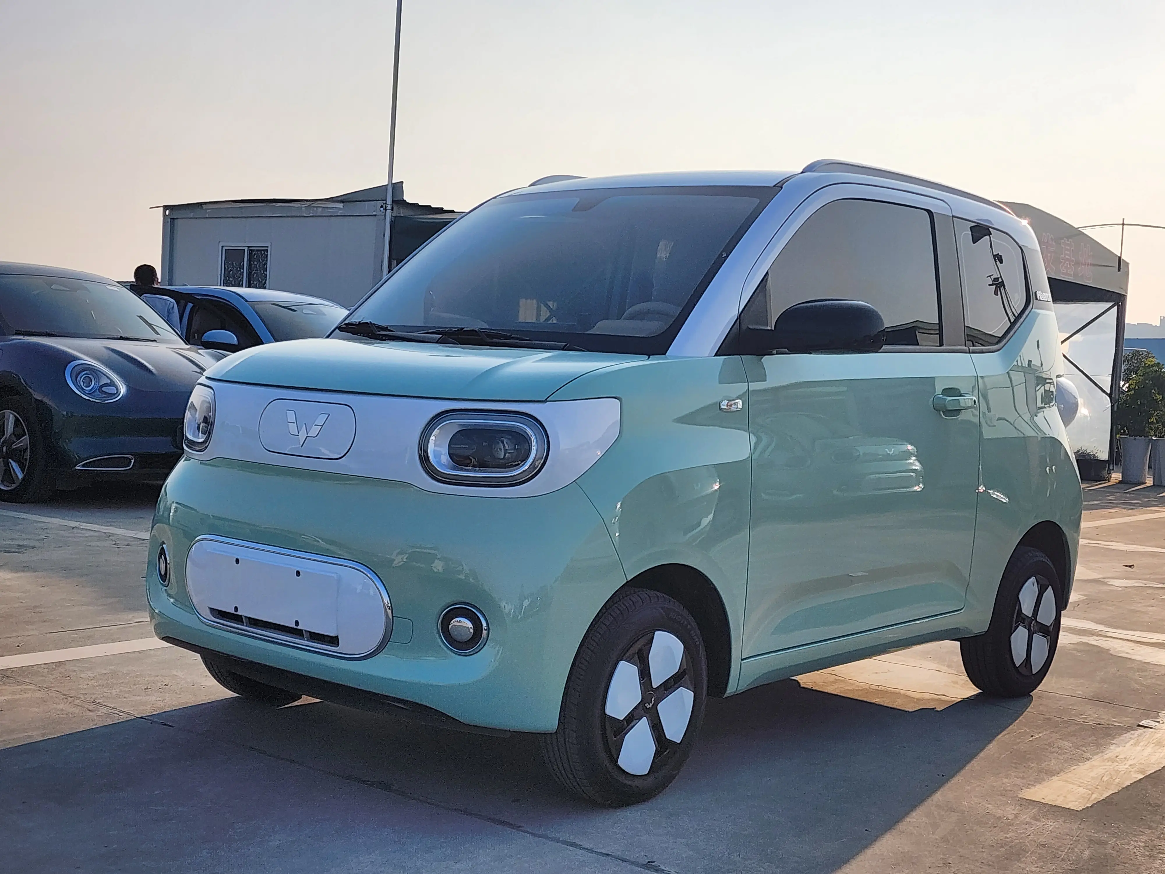 Wuling Hongguang MINIEV  из Китая