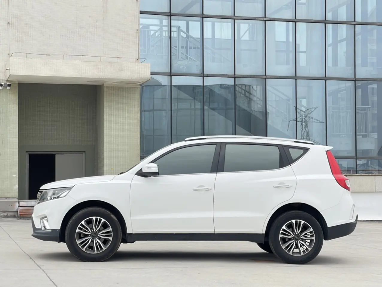 Geely Vision X6  из Китая