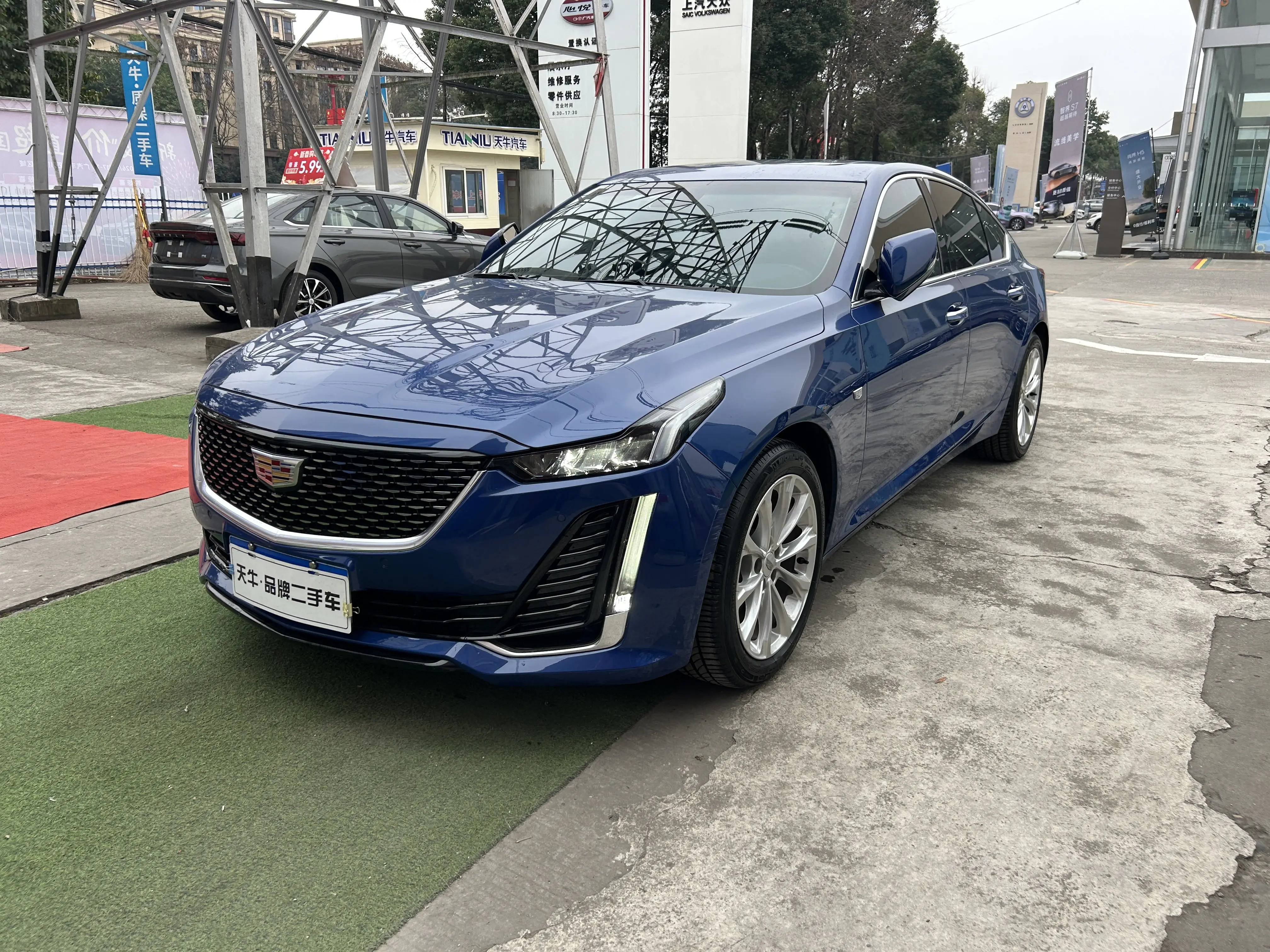 Cadillac CT5  из Китая
