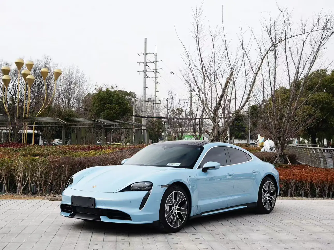 Porsche Taycan  из Китая