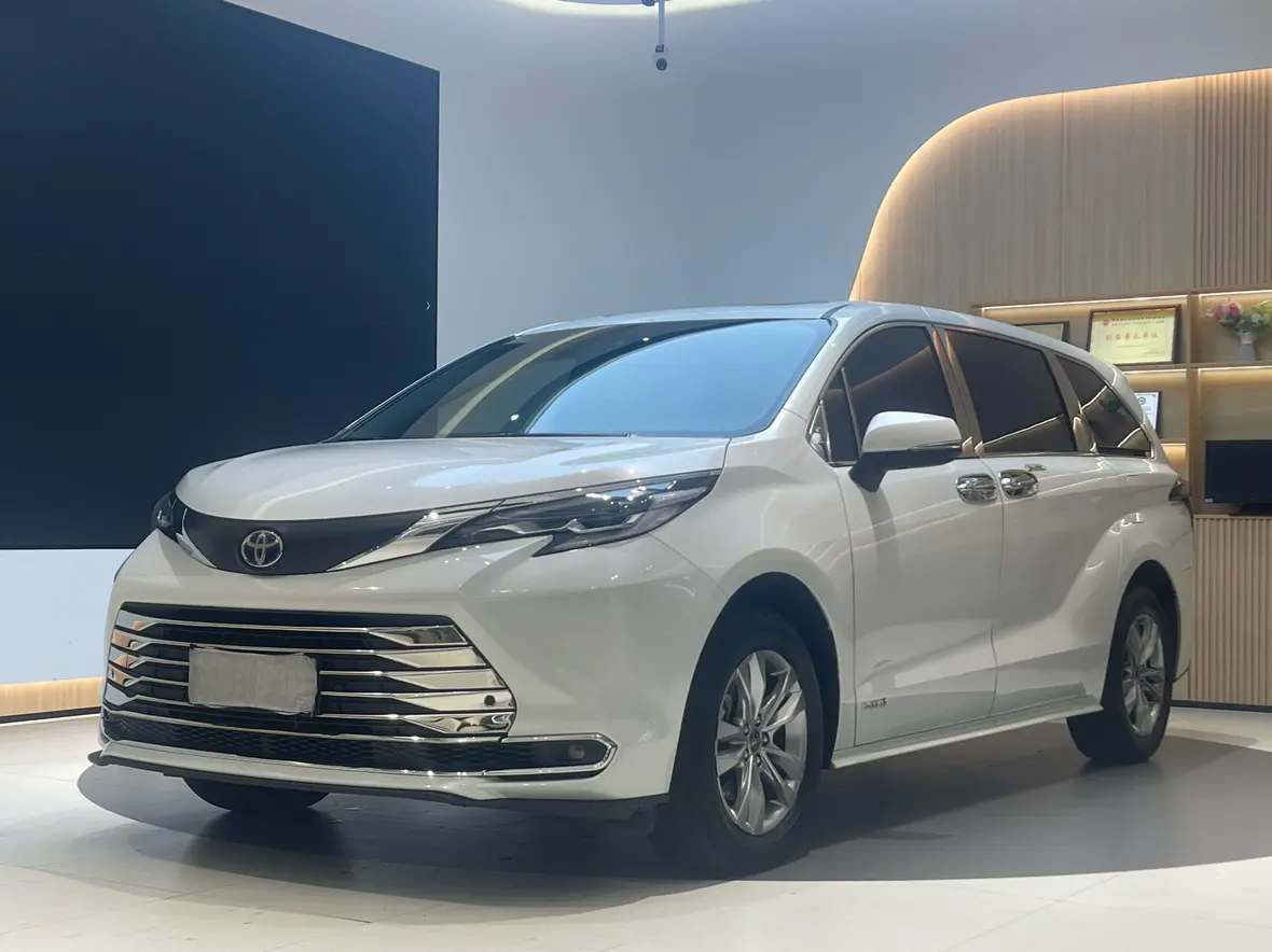 Toyota Sienna  из Китая