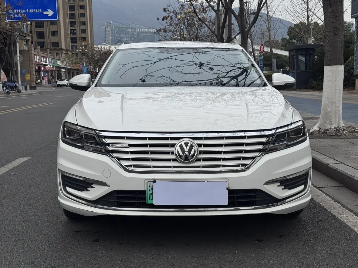 Volkswagen Lavida pure electric  из Китая