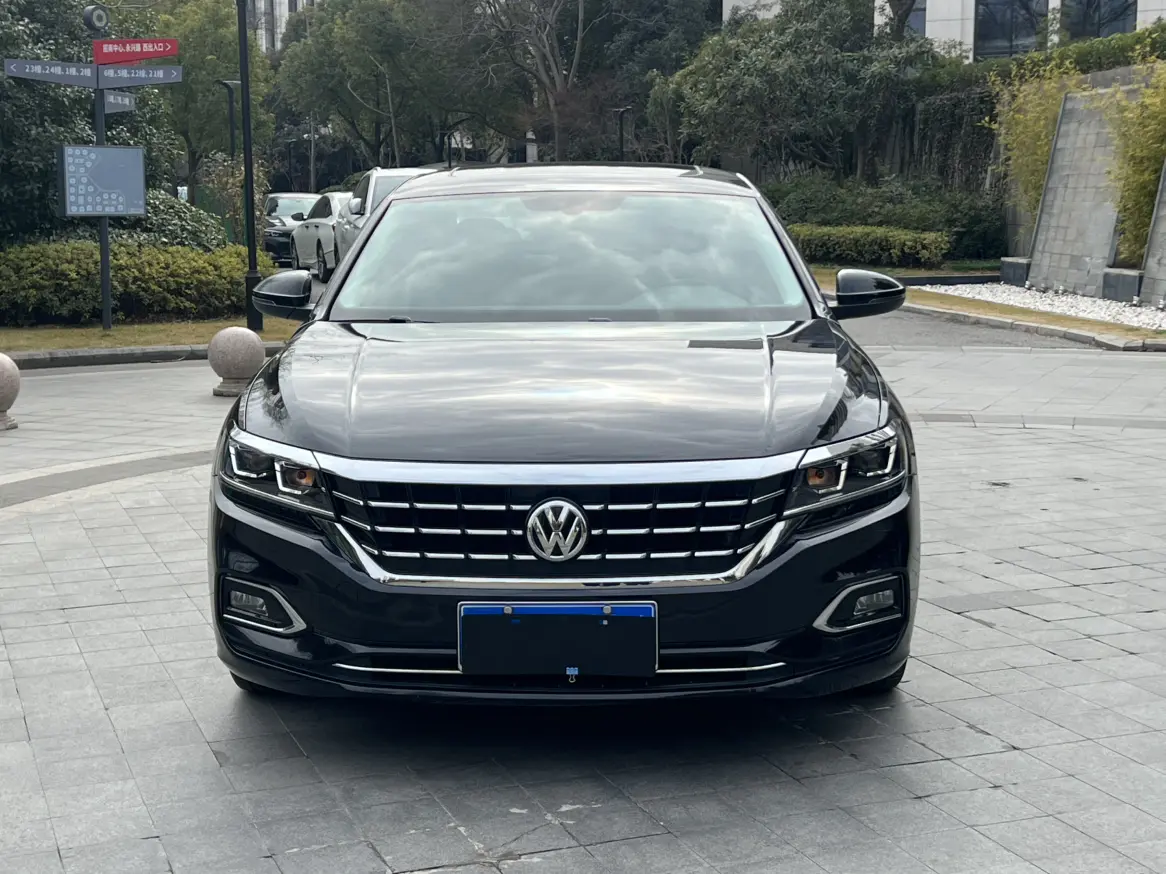 Volkswagen Passat  из Китая