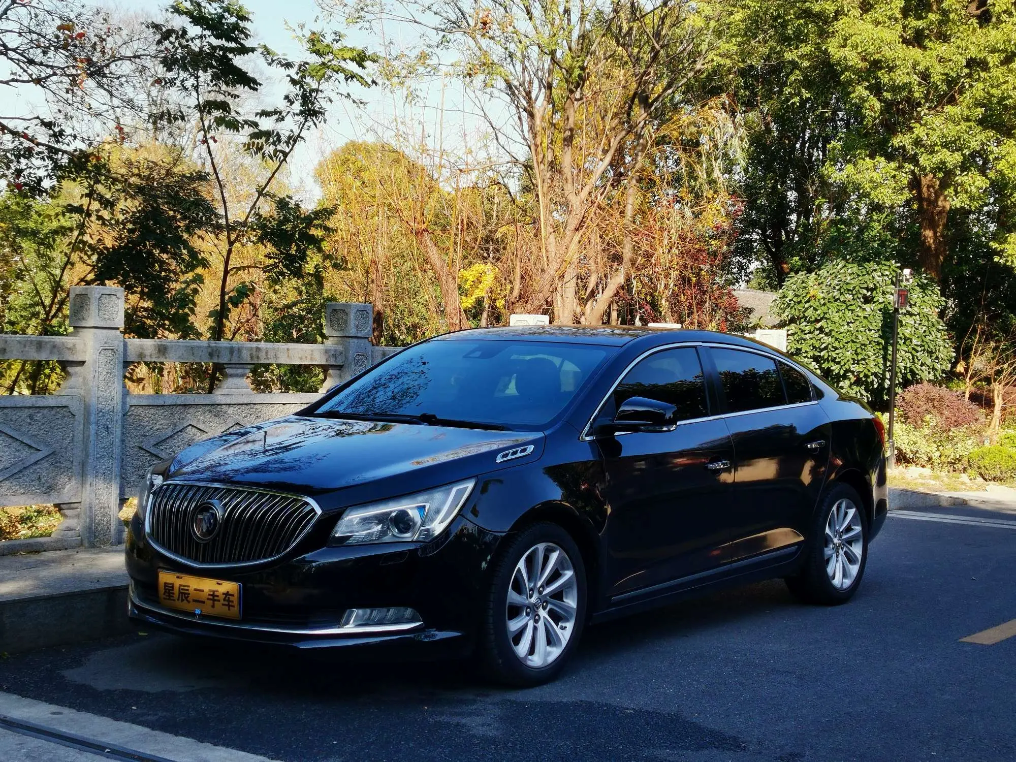 Buick LaCrosse  из Китая