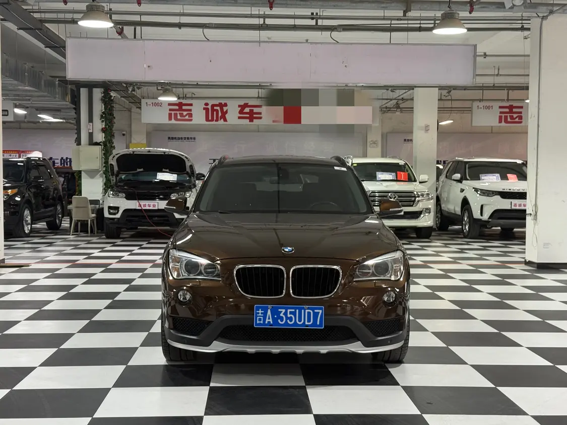 BMW X1  из Китая