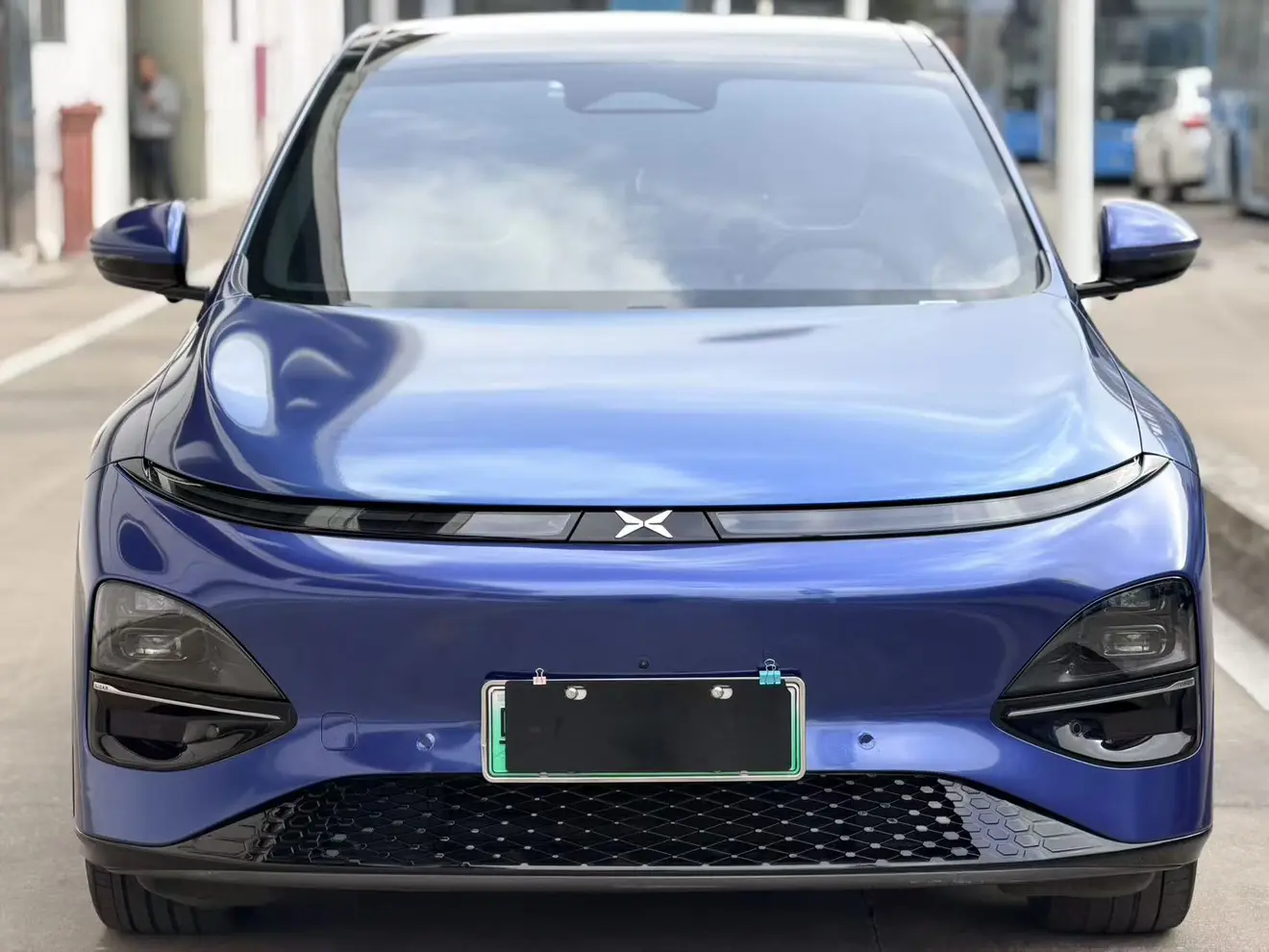 Xpeng G6  из Китая