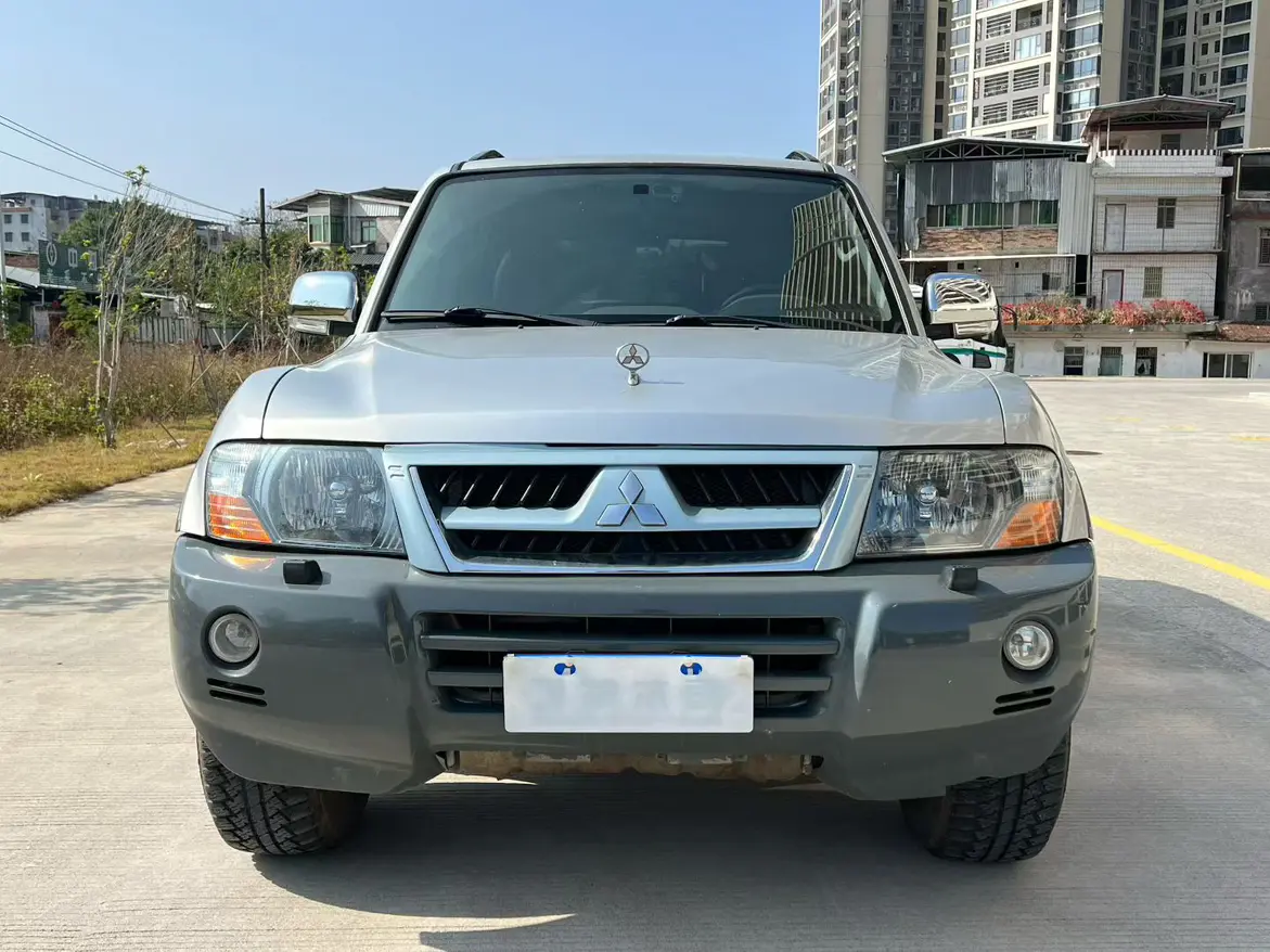 Mitsubishi Pajero  из Китая