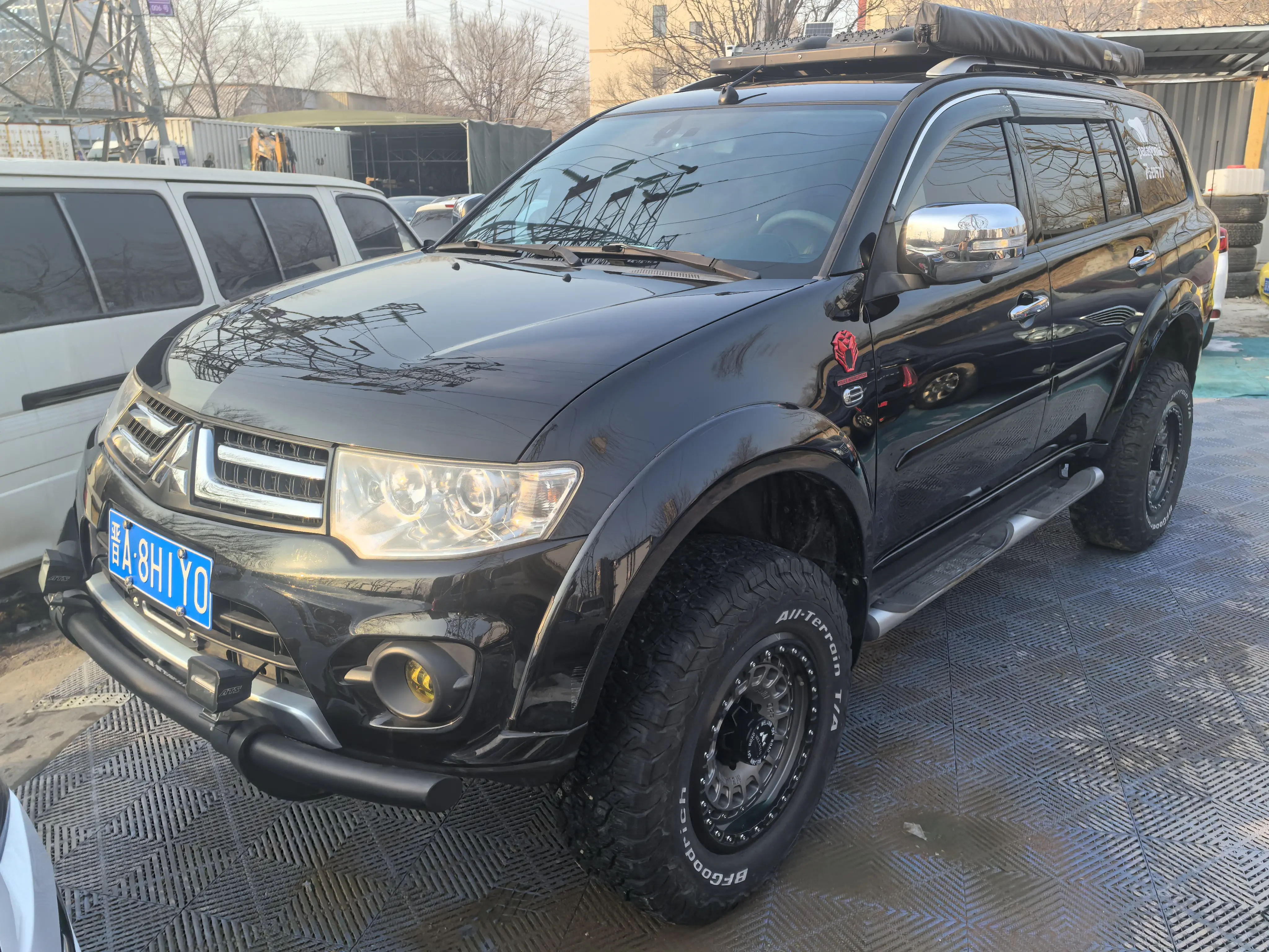 Mitsubishi Pajero Jinchang  из Китая