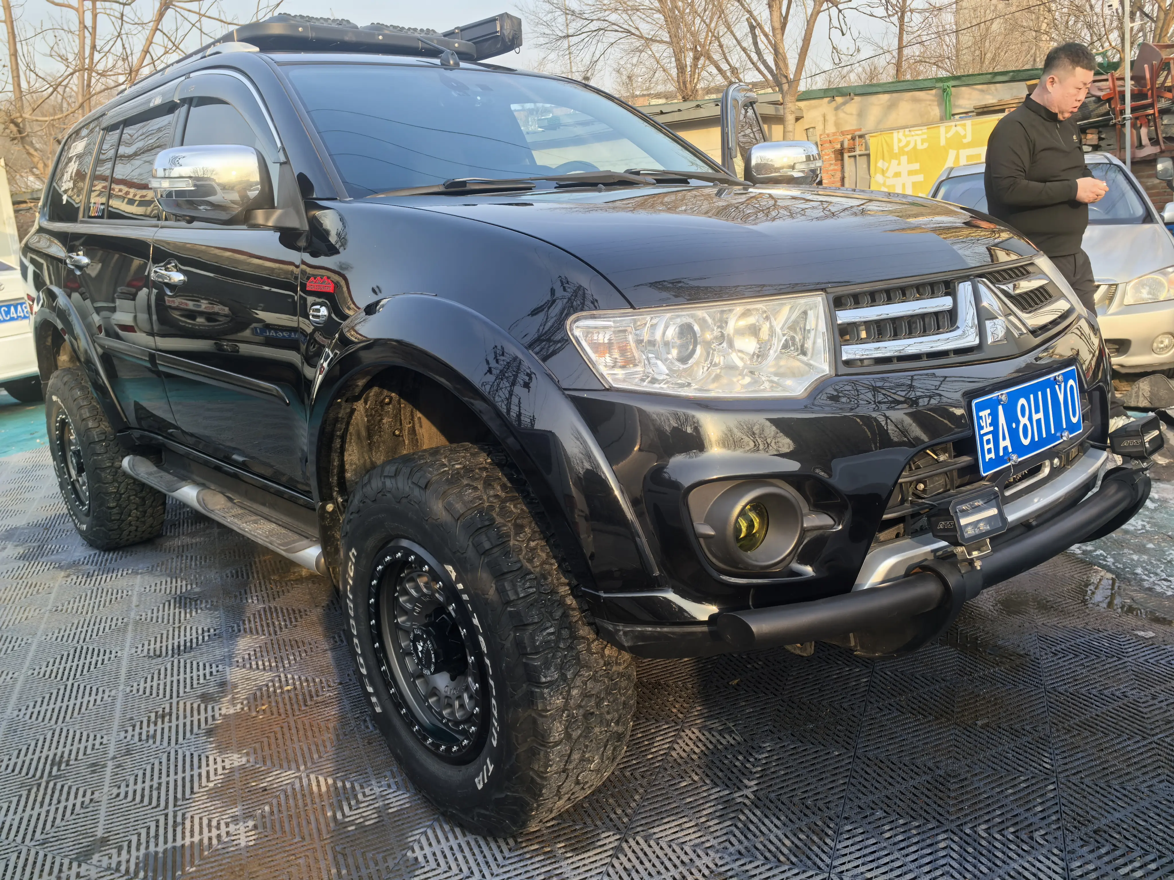 Mitsubishi Pajero Jinchang  из Китая