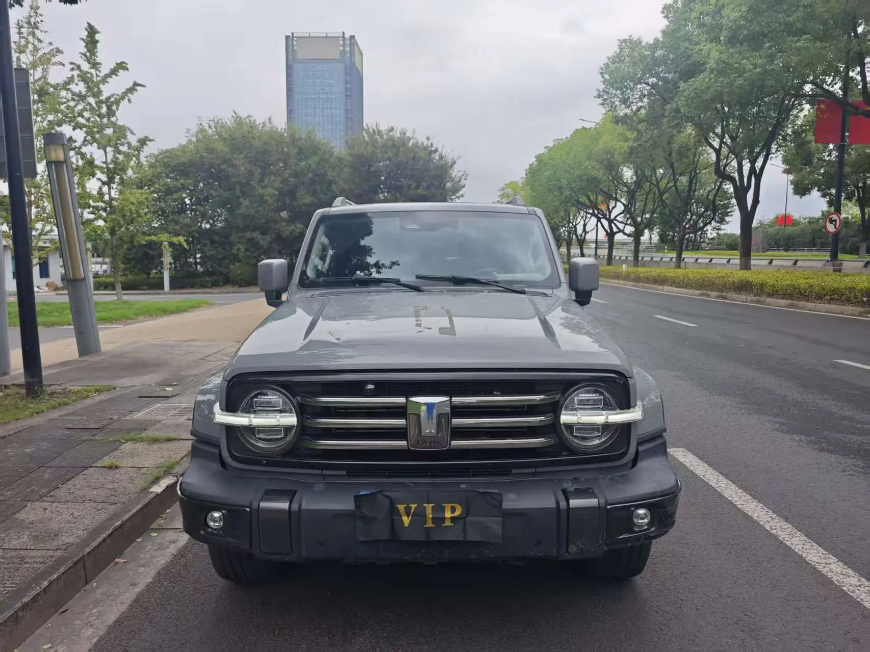 Tank 300  из Китая