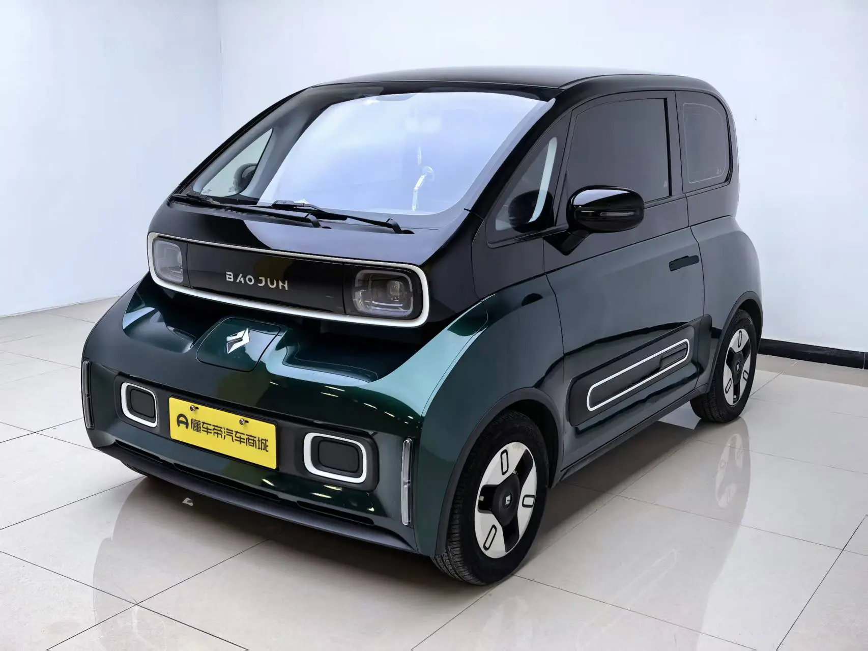 Baojun KiWi EV  из Китая