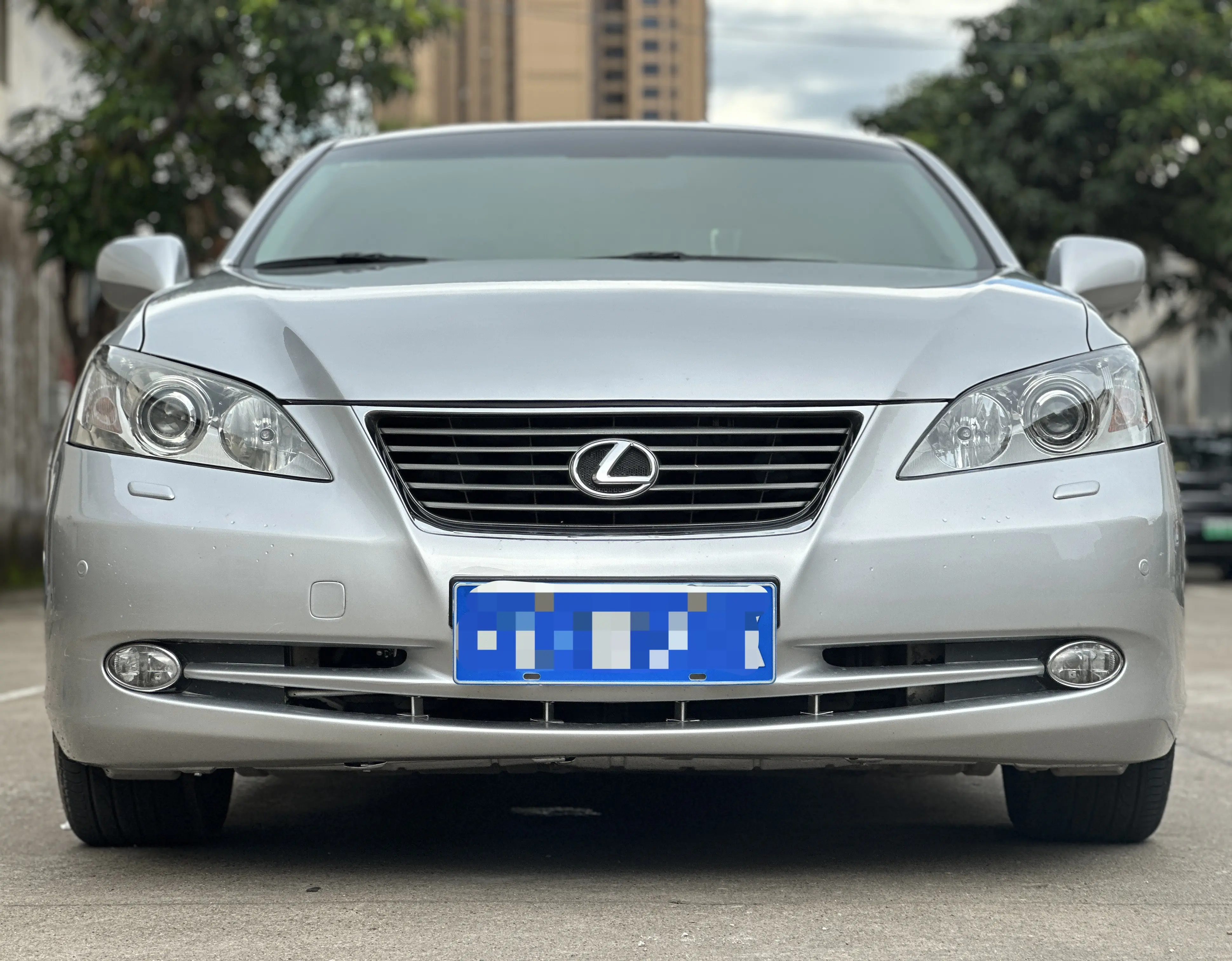 Lexus ES  из Китая