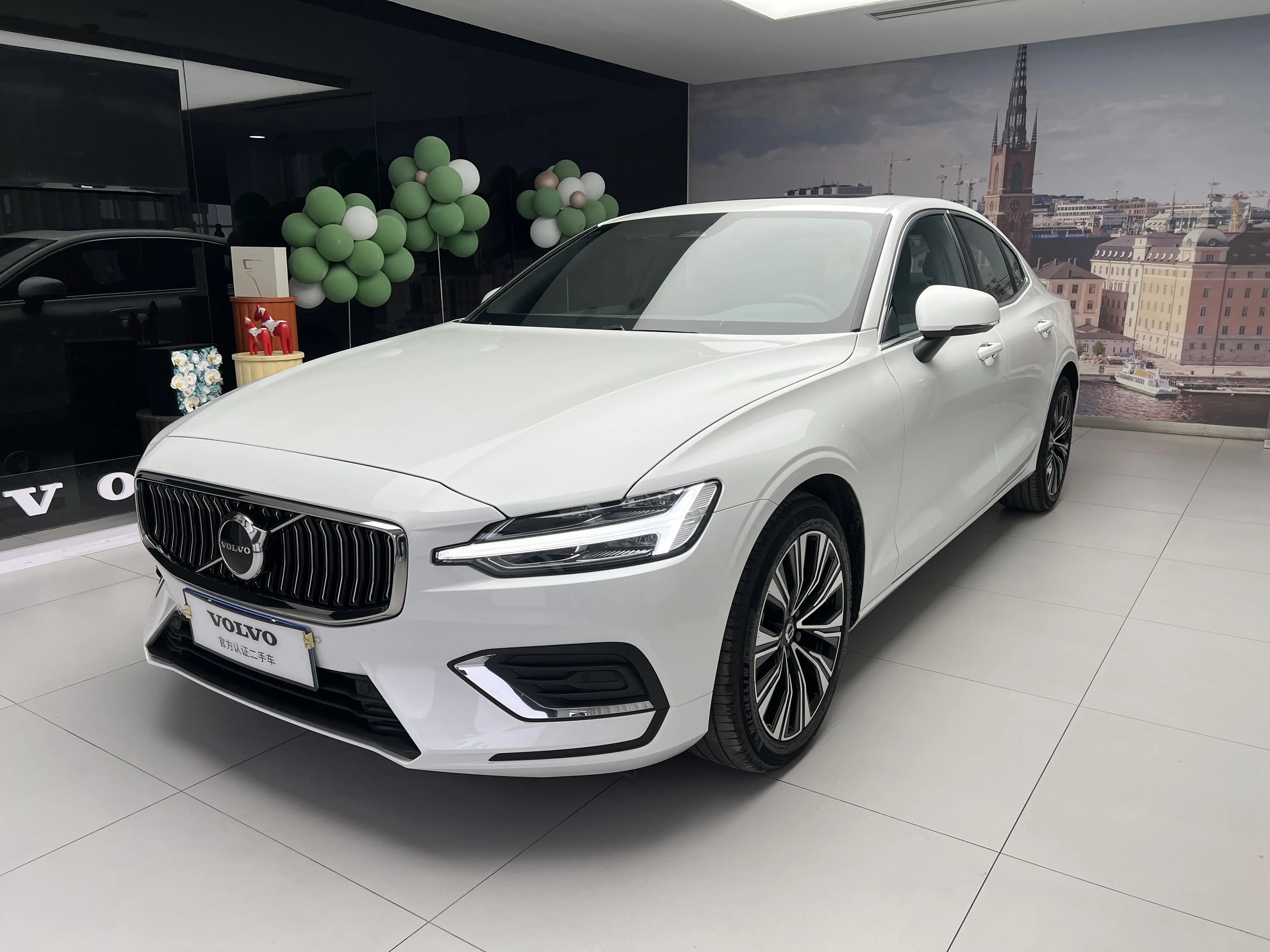 Volvo S60  из Китая