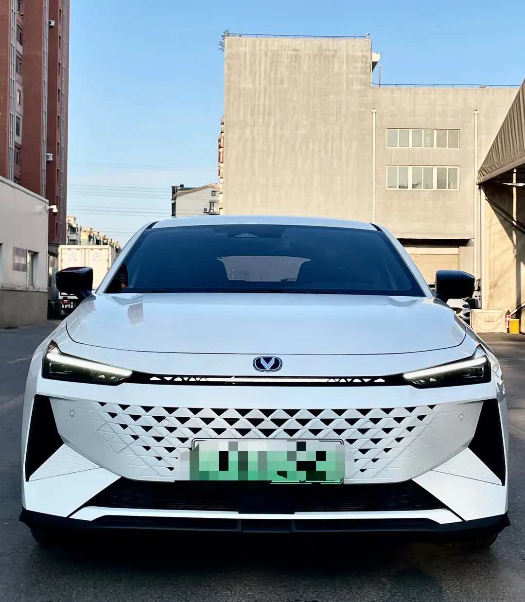 Changan UNI-V  из Китая