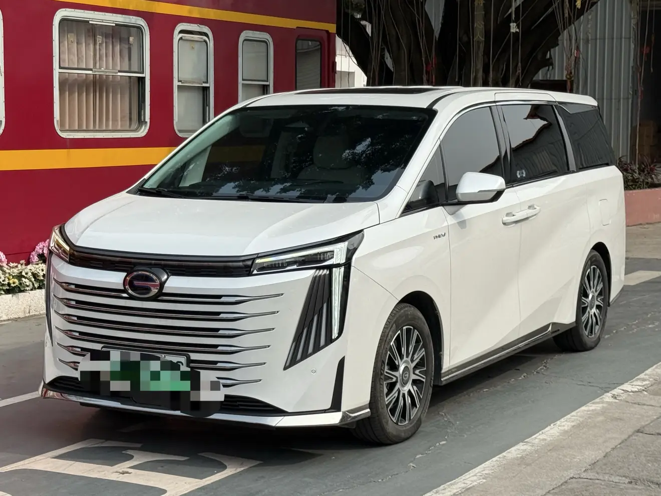 GAC Trumpchi E9 PHEV  из Китая