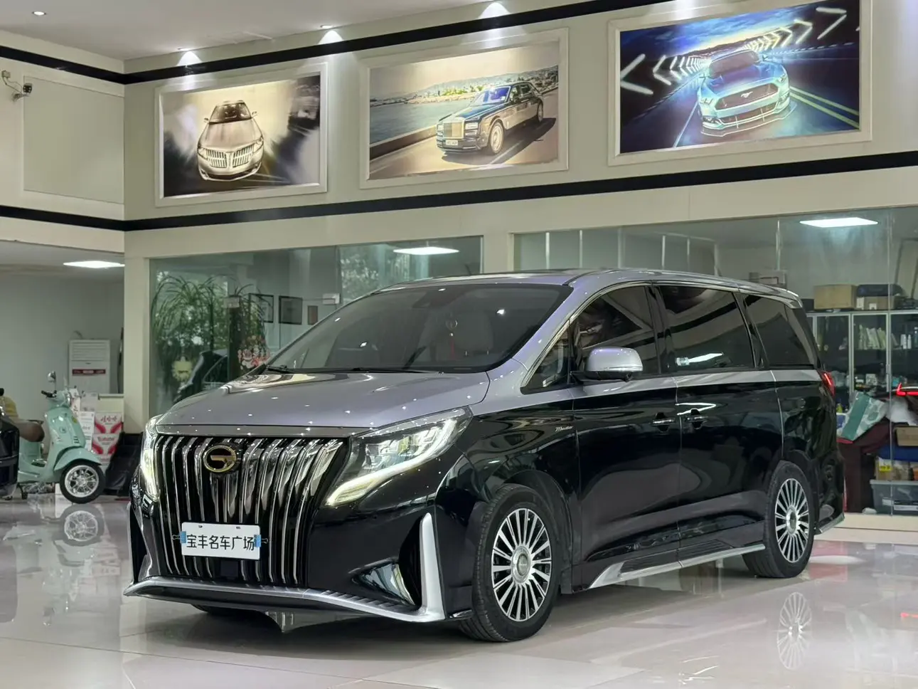 GAC Trumpchi M8  из Китая