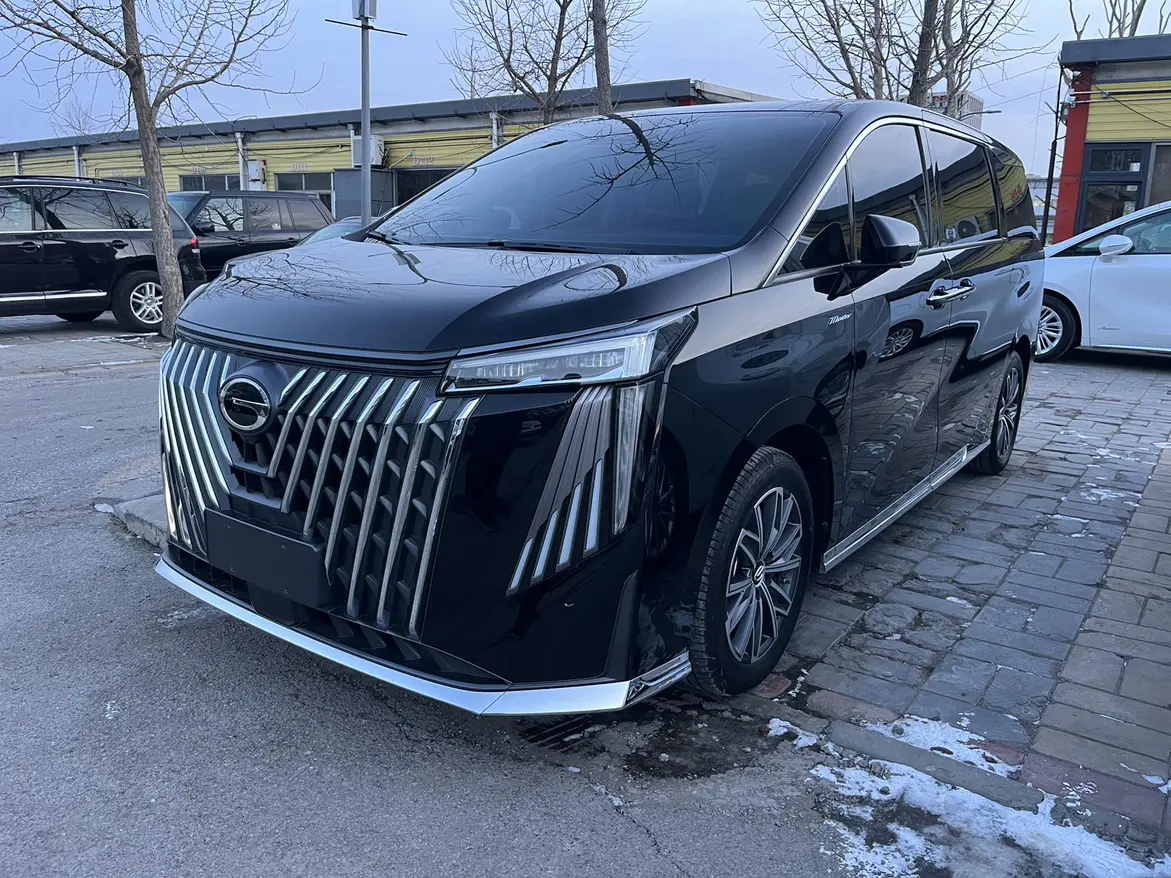 GAC Trumpchi M8  из Китая