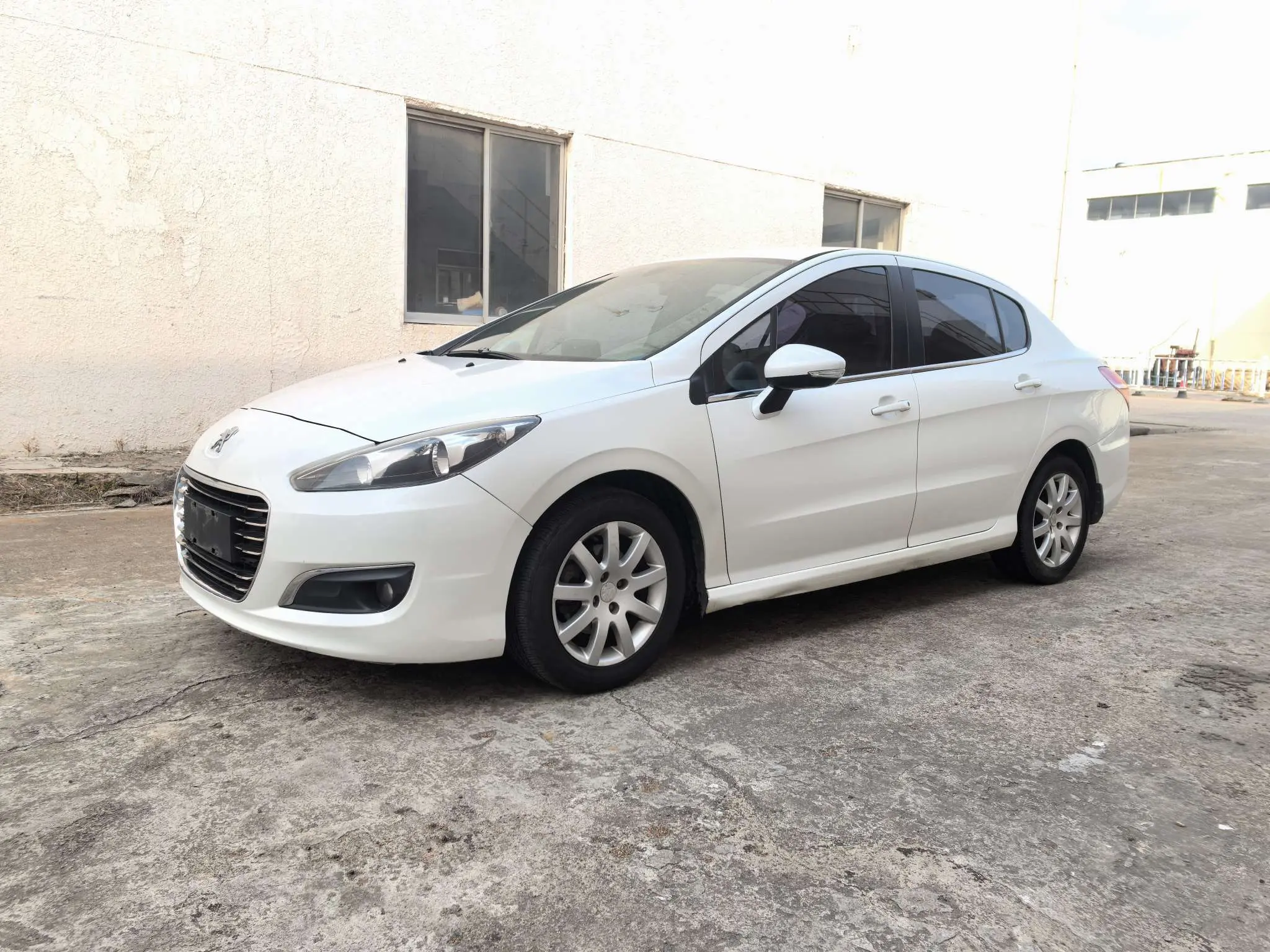 Peugeot 308  из Китая