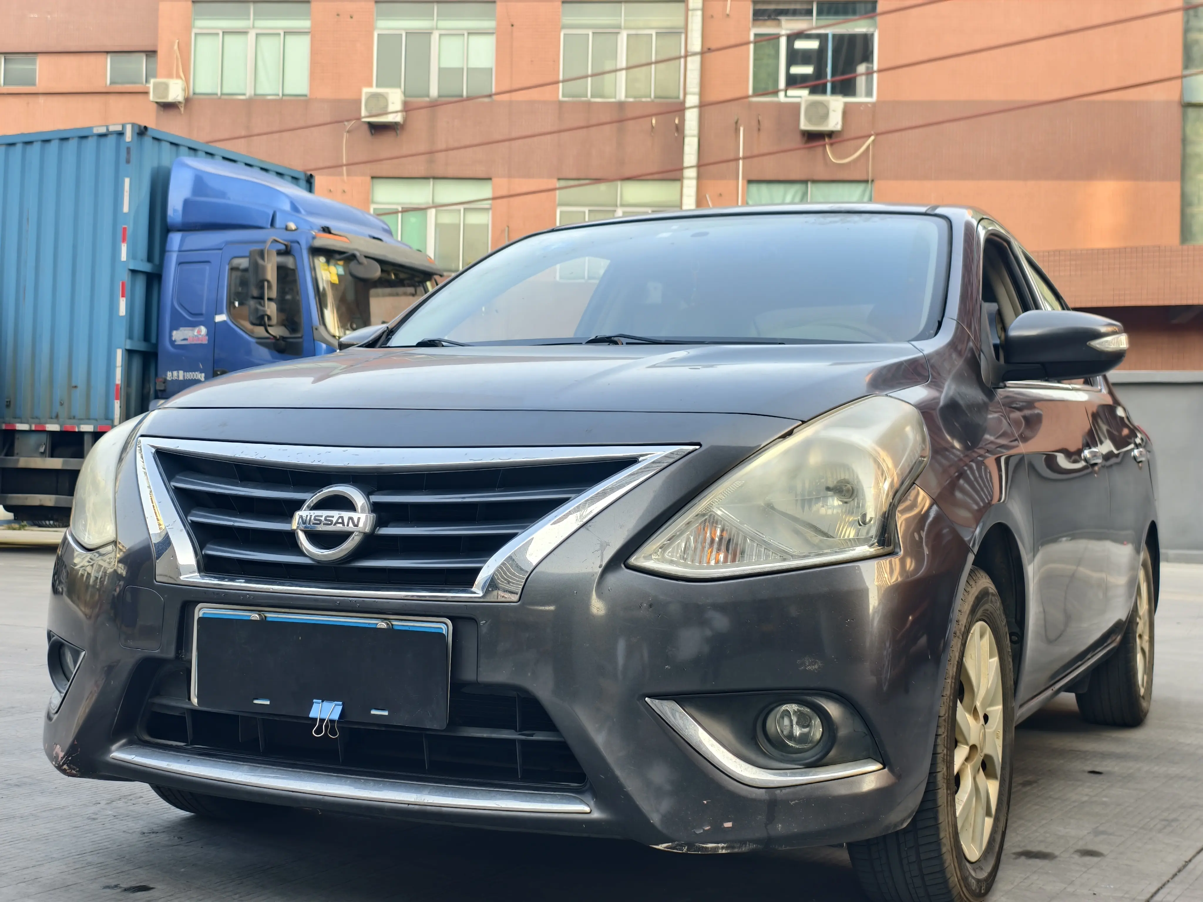 Nissan Sunlight  из Китая