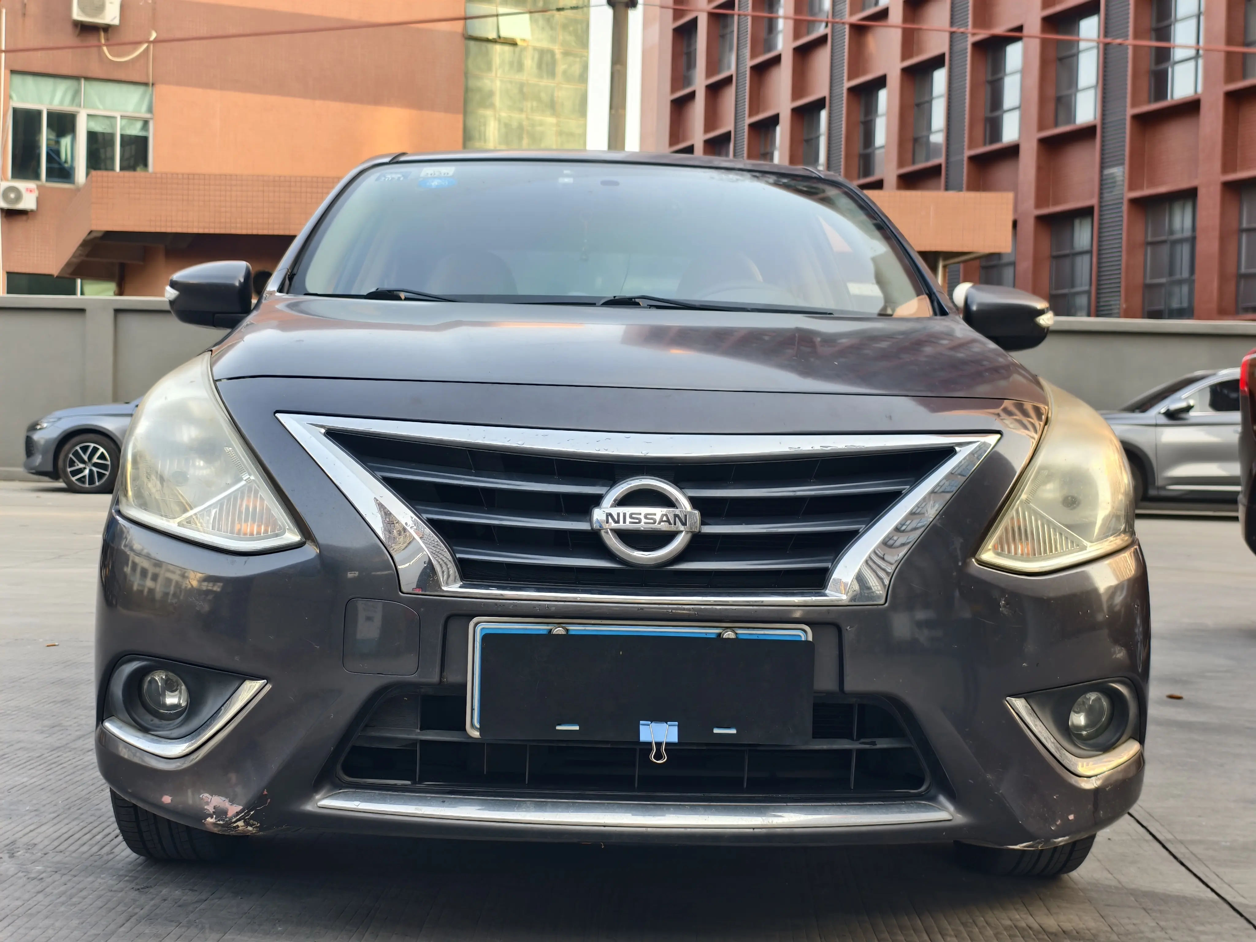 Nissan Sunlight  из Китая