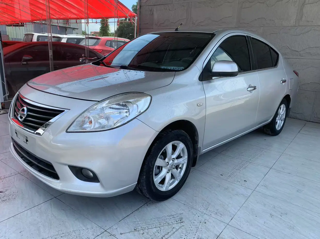 Nissan Sunlight  из Китая