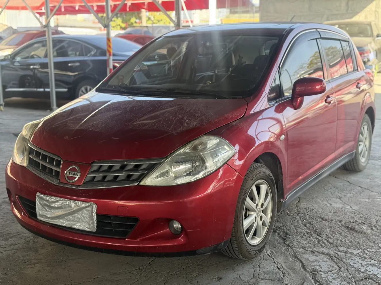 Nissan Tiida  из Китая