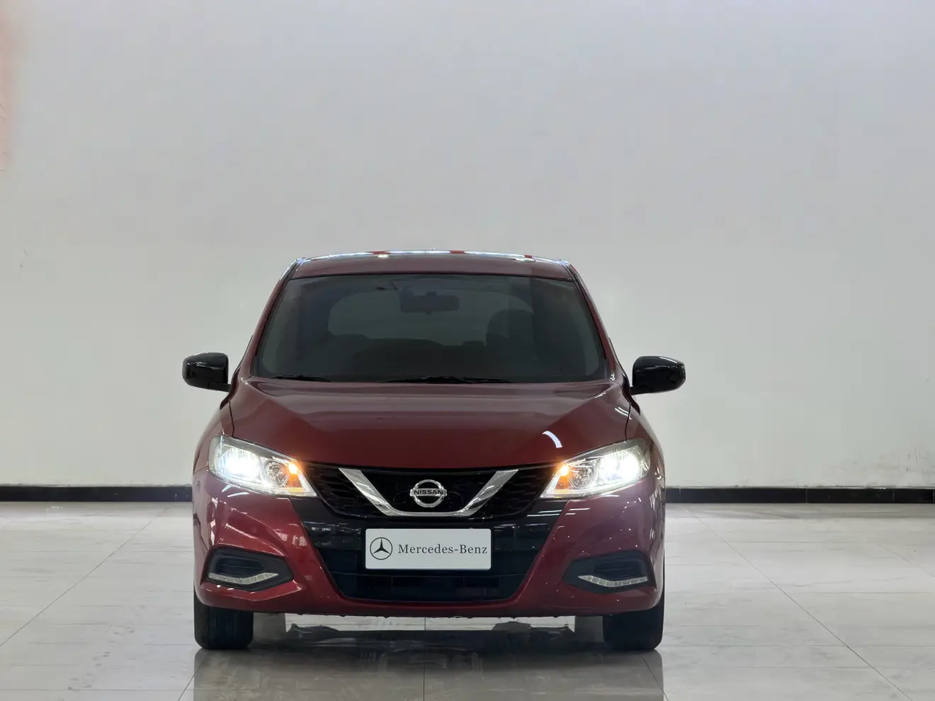 Nissan Tiida  из Китая