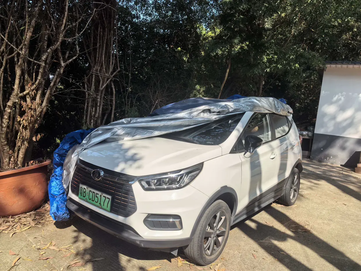 BYD Yuan EV  из Китая