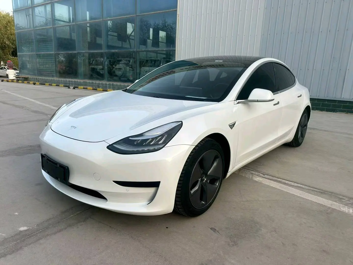 Tesla Model 3  из Китая