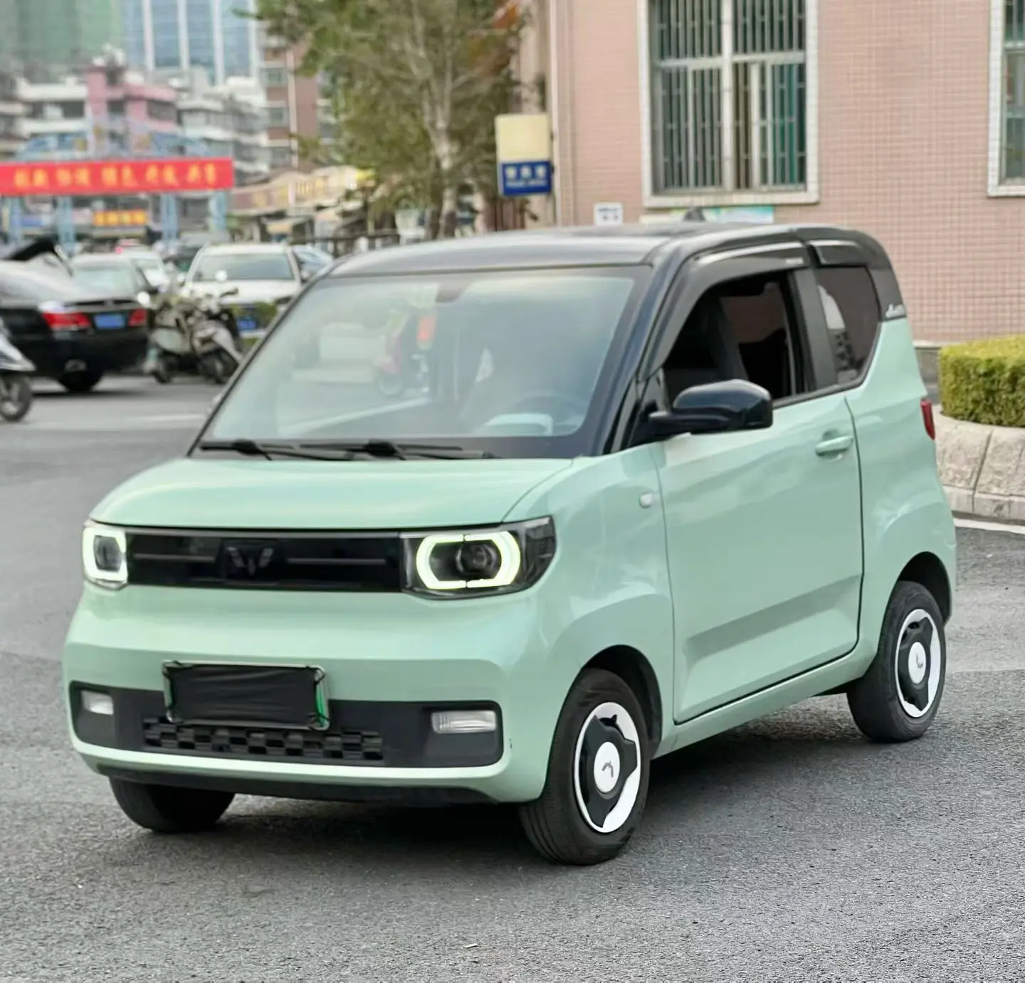 Wuling Hongguang MINIEV  из Китая