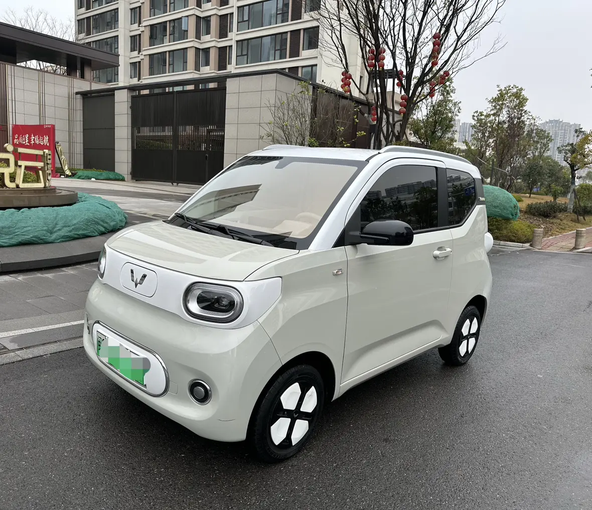 Wuling Hongguang MINIEV  из Китая