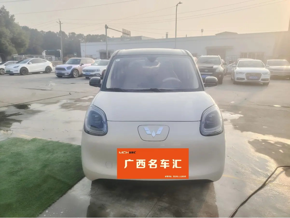 Wuling Hongguang MINIEV  из Китая