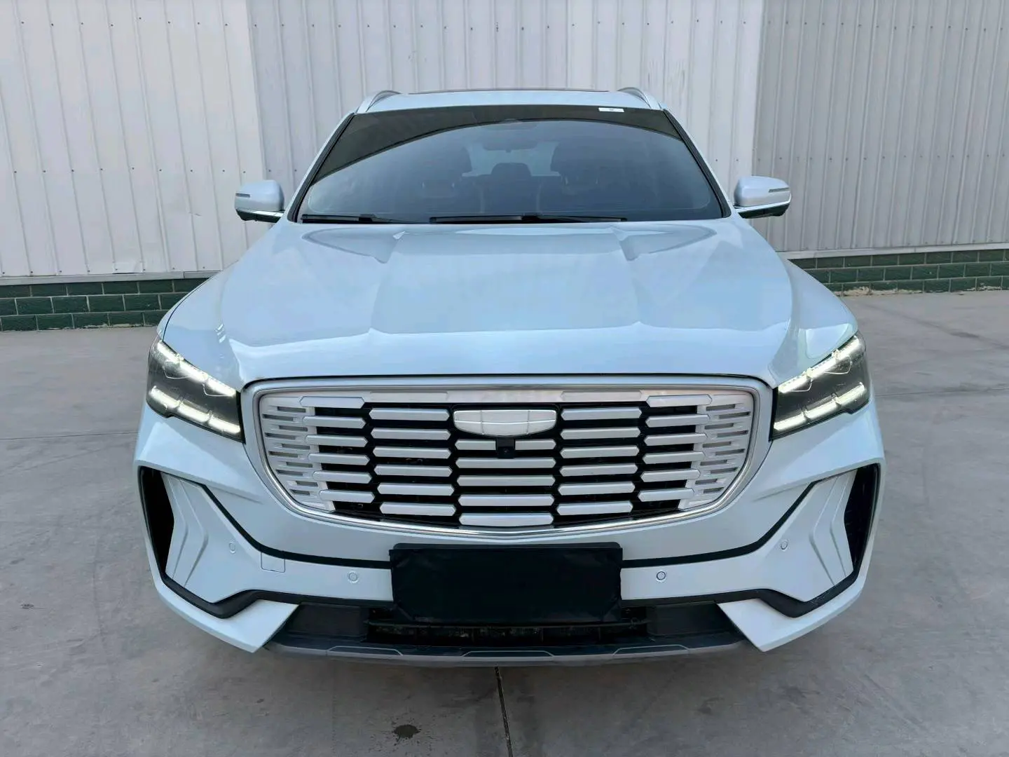 Geely Monjaro (Xingyue L)  из Китая