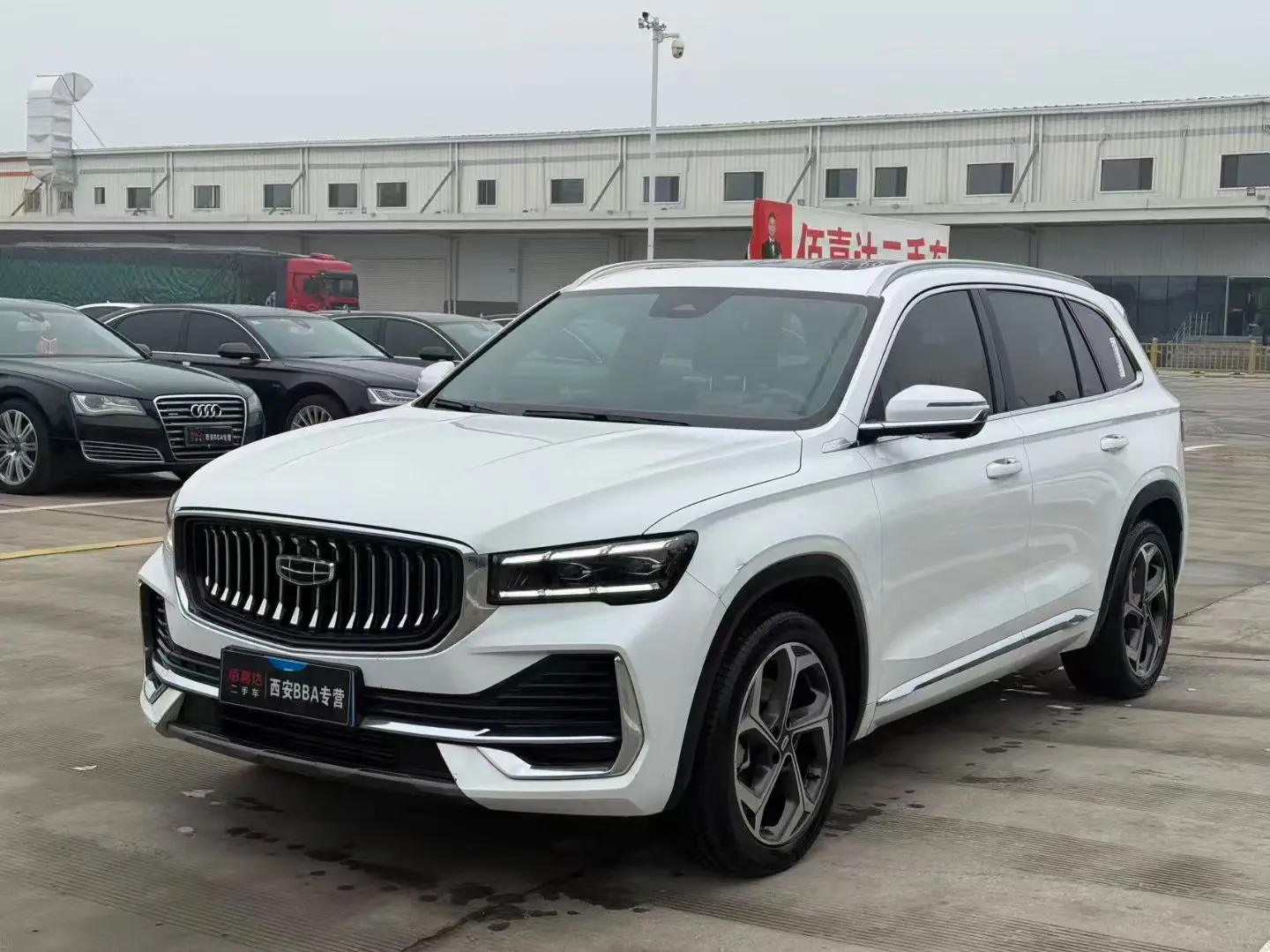 Geely Monjaro (Xingyue L)  из Китая