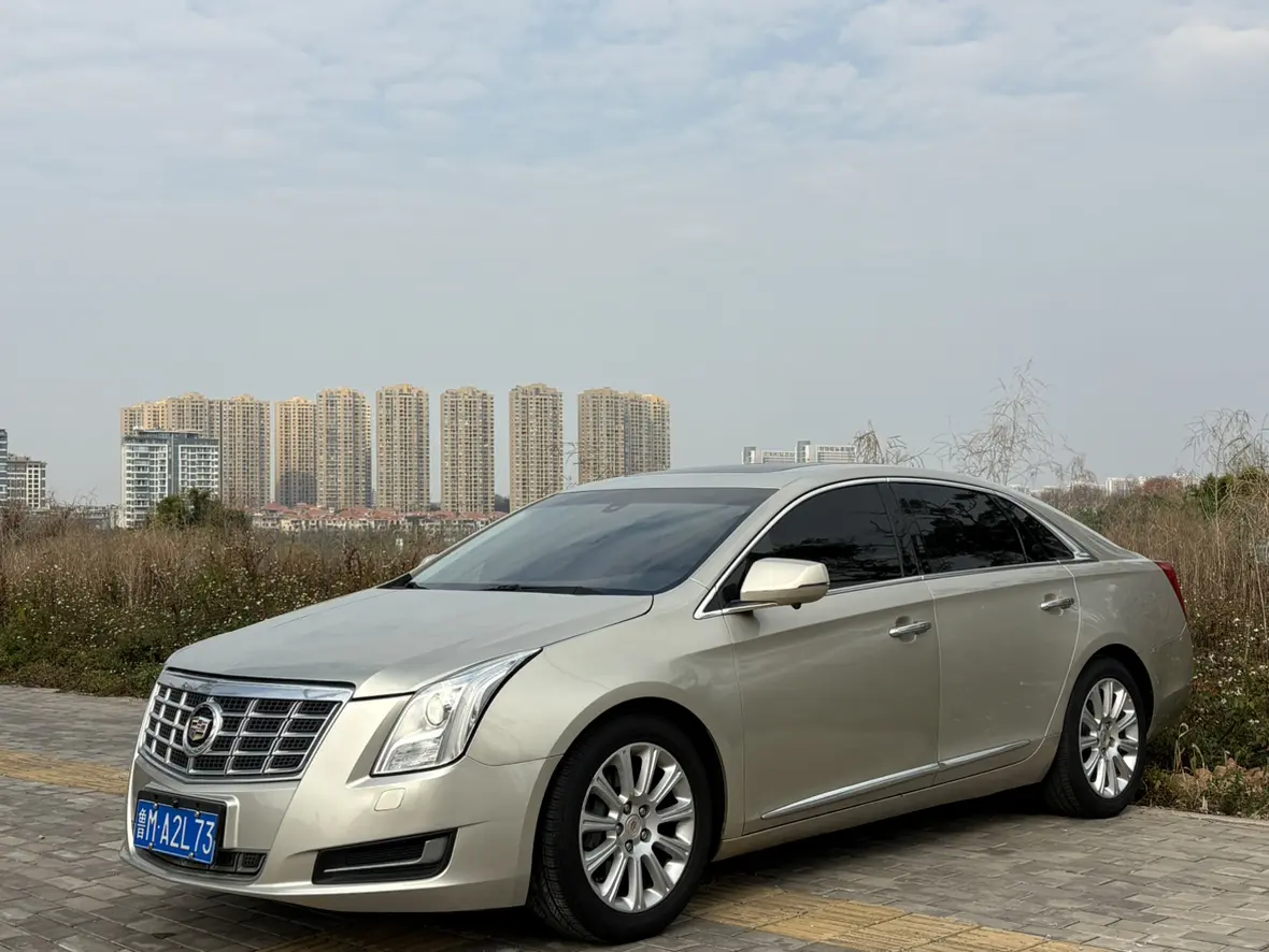 Cadillac XTS  из Китая