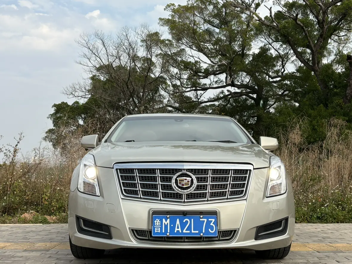 Cadillac XTS  из Китая