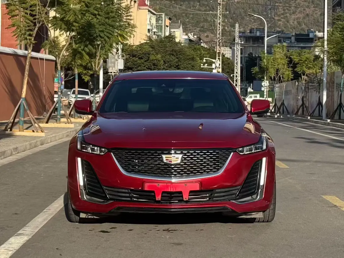 Cadillac CT5  из Китая